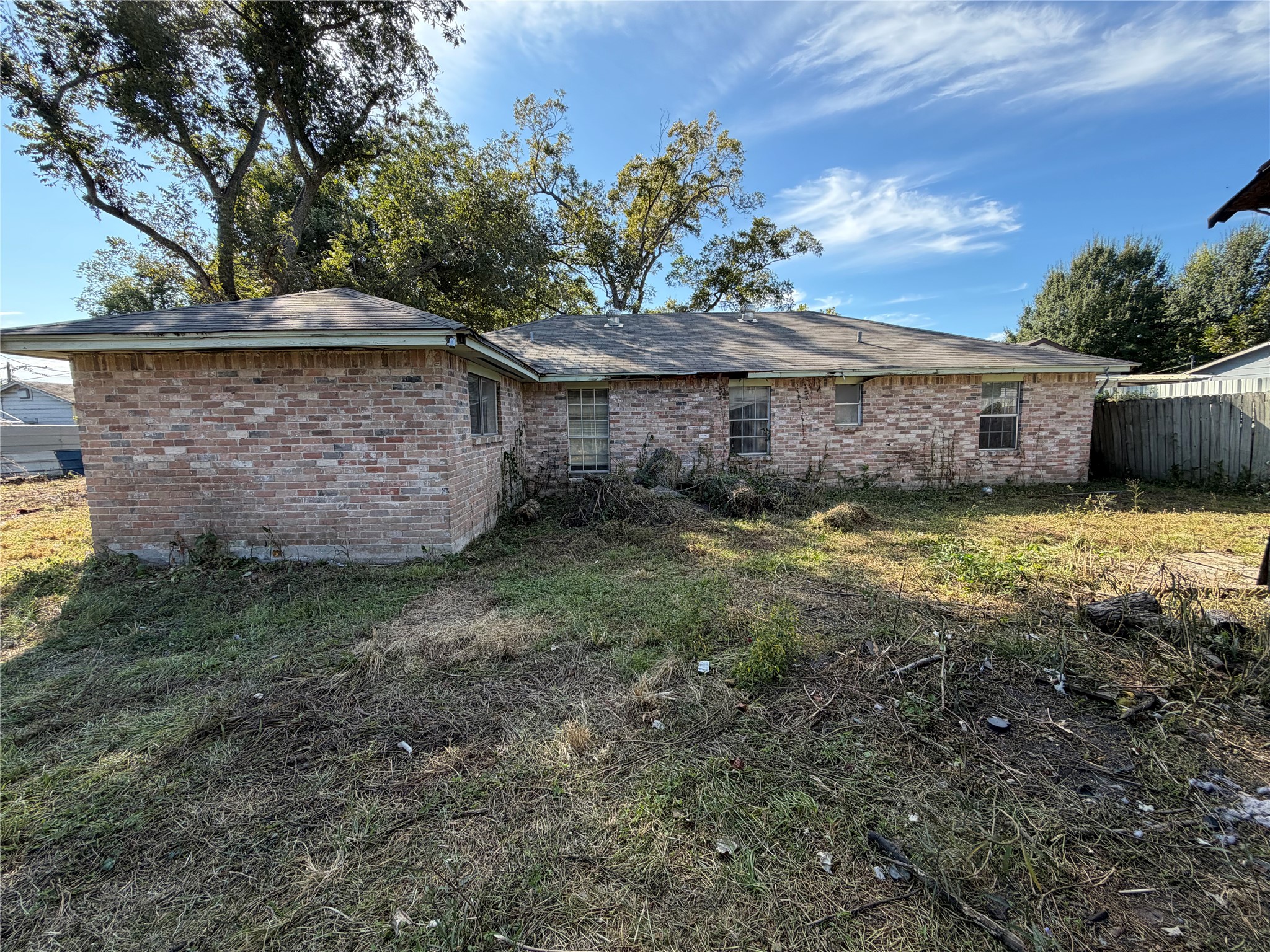 7102 Wendemere Street, Houston, TX 77088 7102 Wendemere Street, Houston, TX 77088