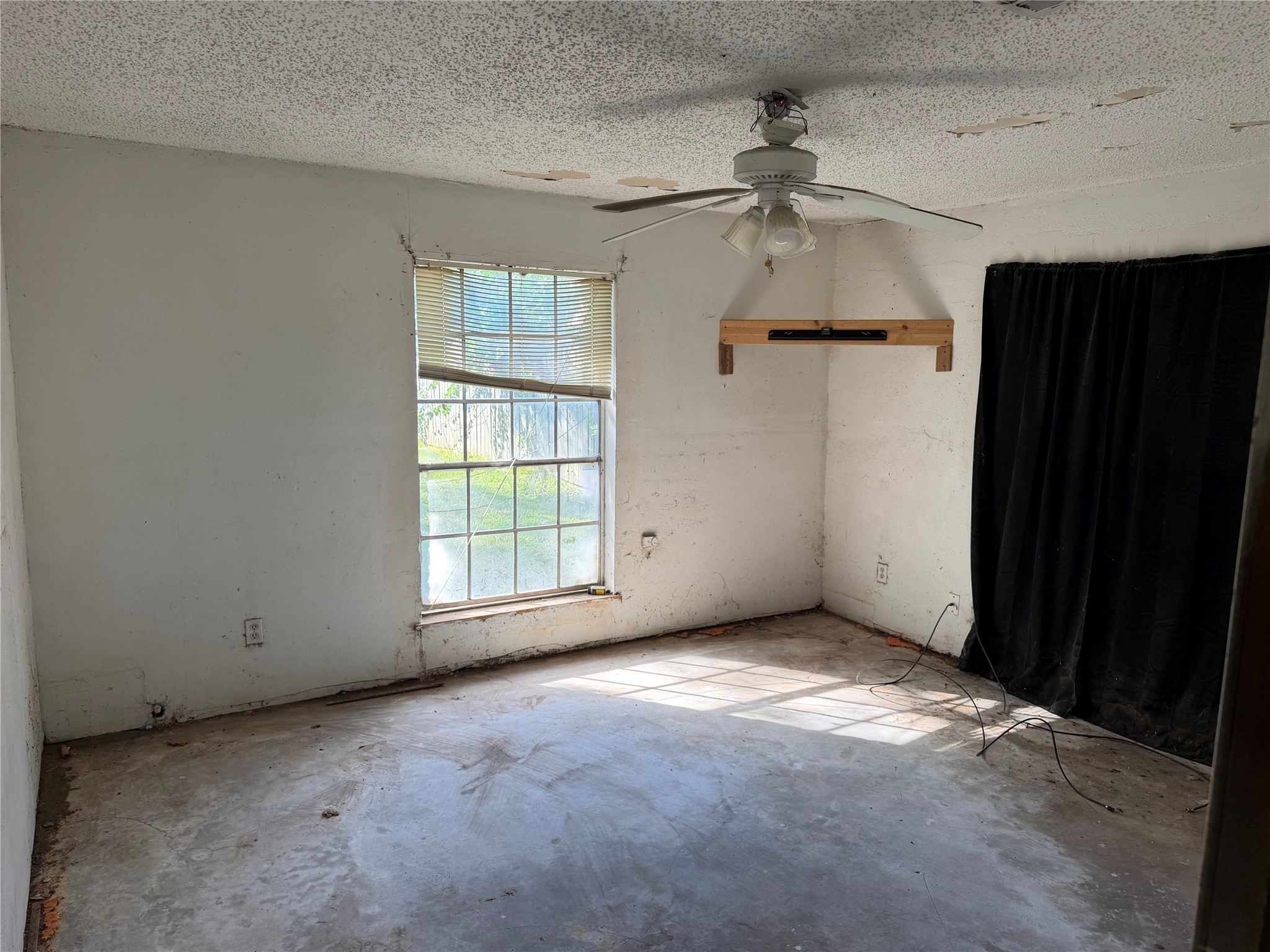 7102 Wendemere Street, Houston, TX 77088