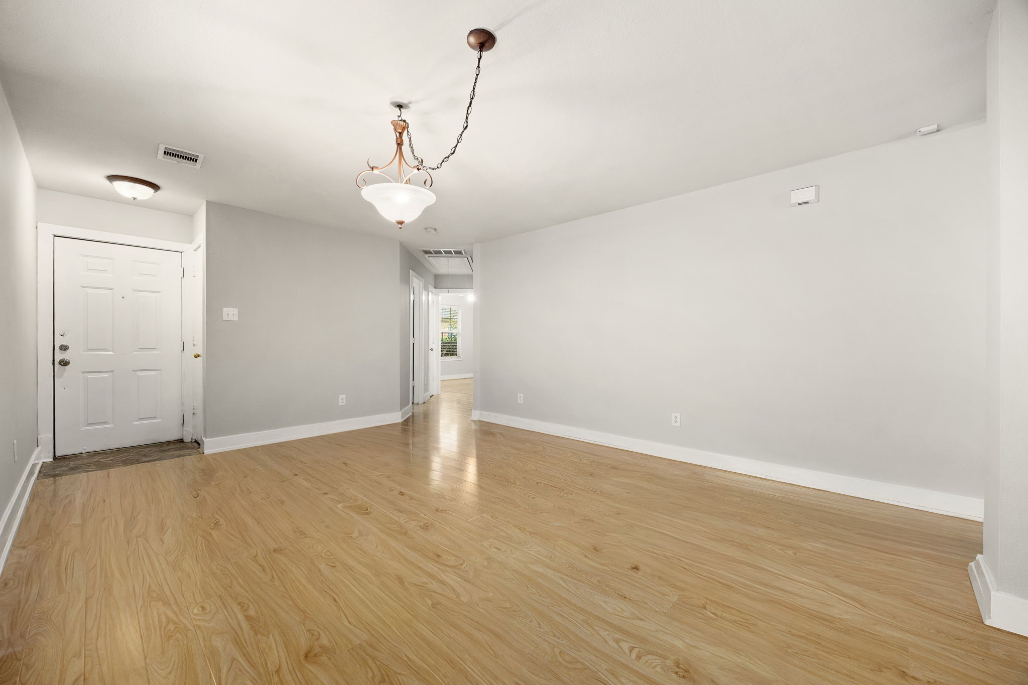 11728 Chanteloup Drive, Houston, TX 77047