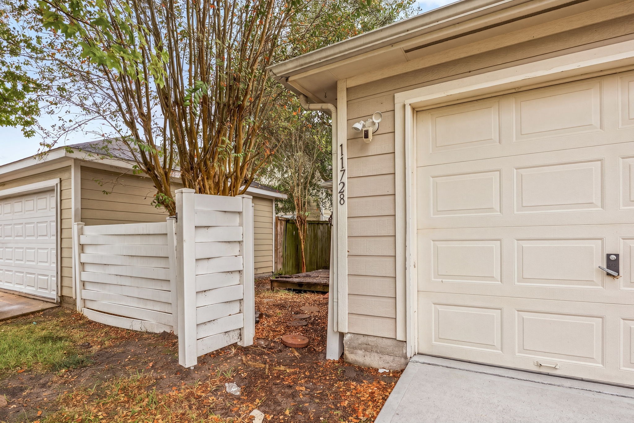 11728 Chanteloup Drive, Houston, TX 77047