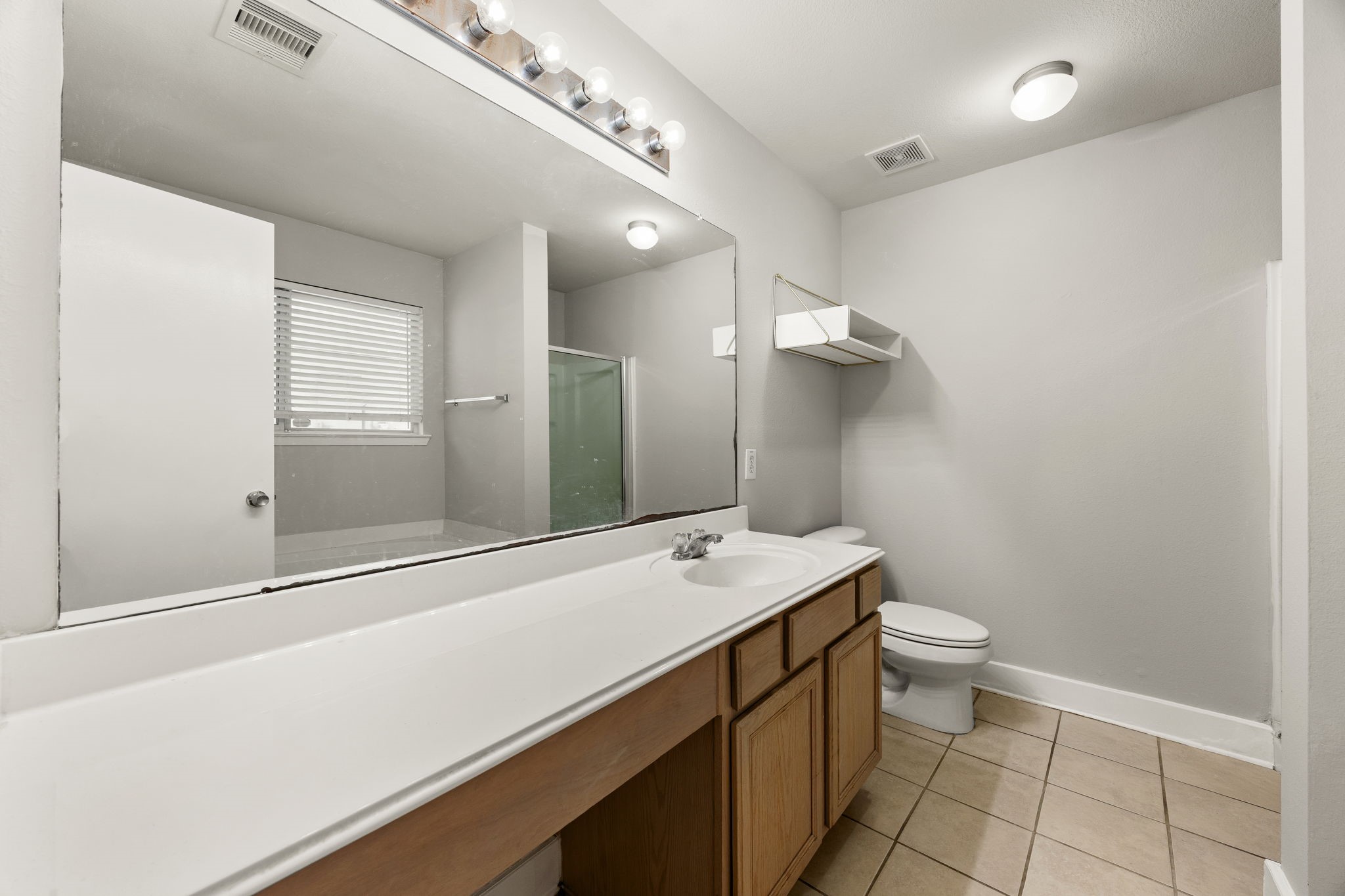 11728 Chanteloup Drive, Houston, TX 77047