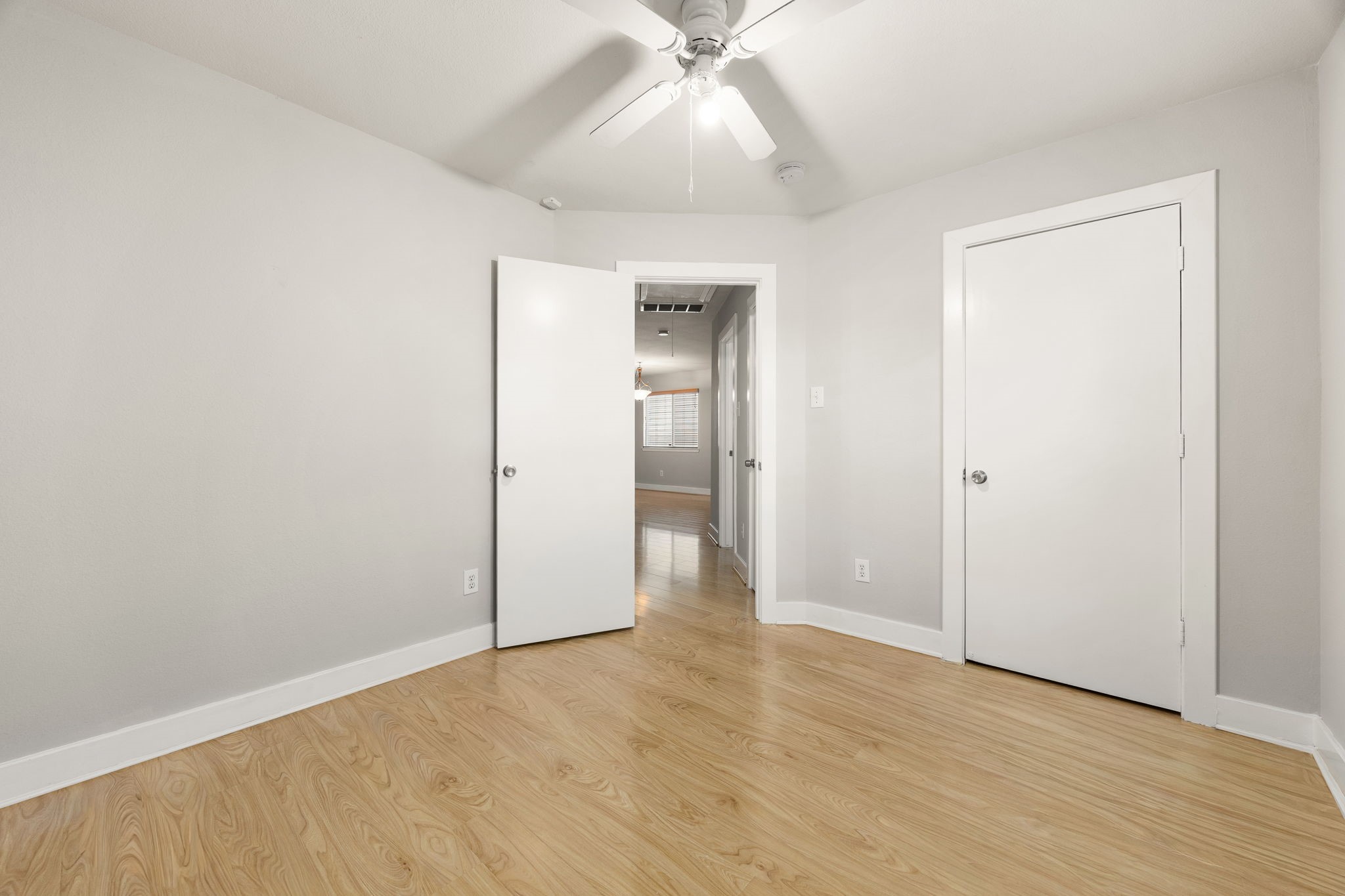 11728 Chanteloup Drive, Houston, TX 77047
