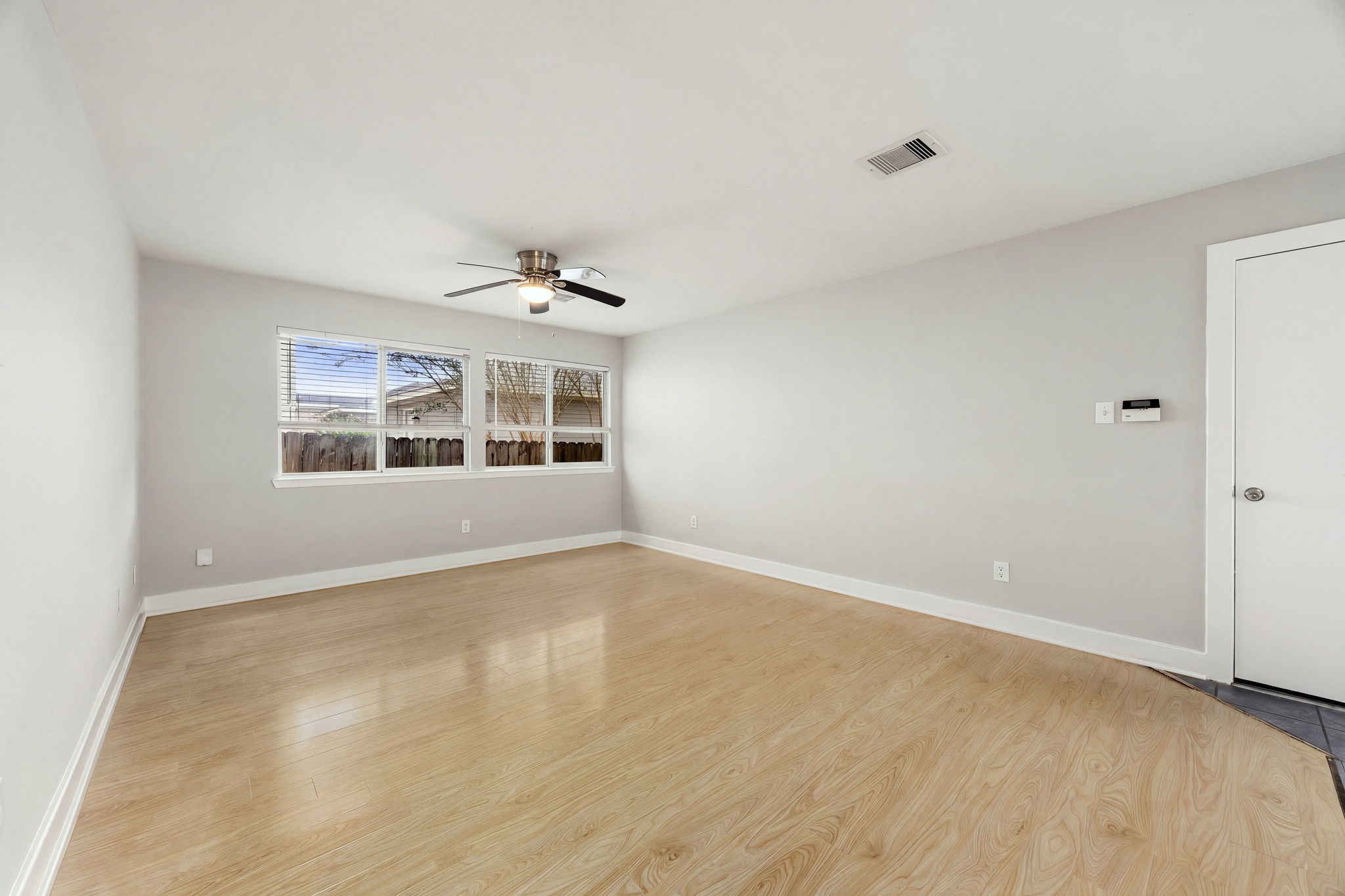 11728 Chanteloup Drive, Houston, TX 77047