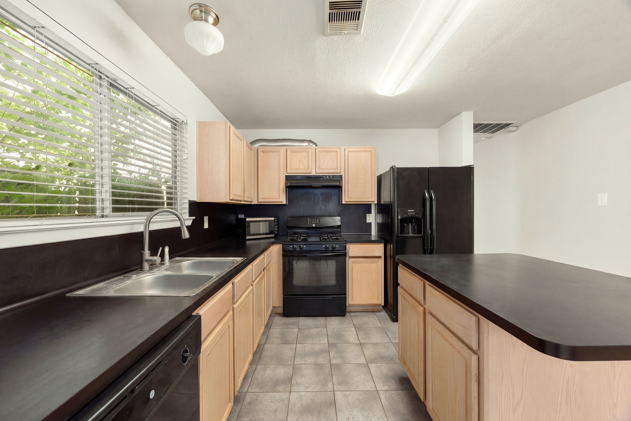 11728 Chanteloup Drive, Houston, TX 77047