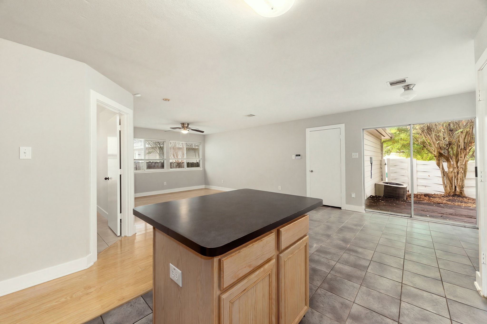 11728 Chanteloup Drive, Houston, TX 77047