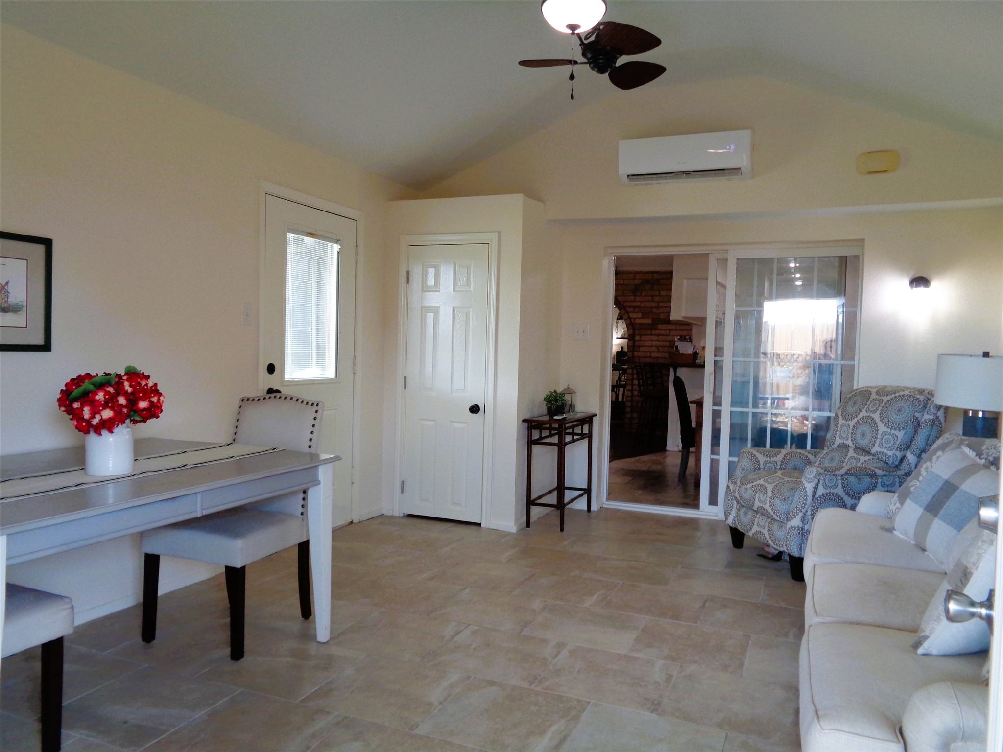 Bonus Room complete with closet and a ductless mini split for cooling and heating.