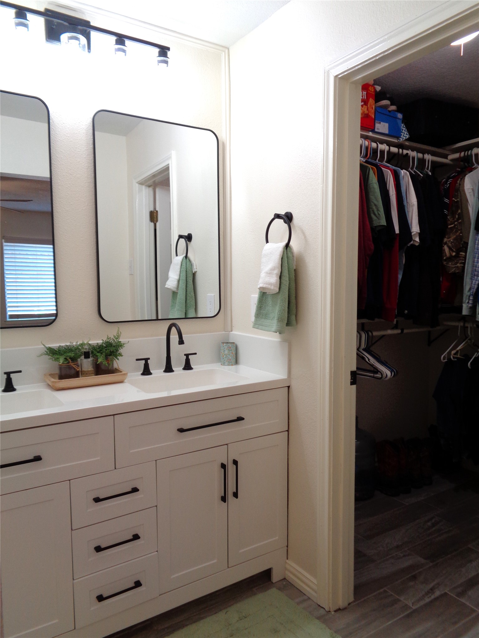 Walk-in closet for Him