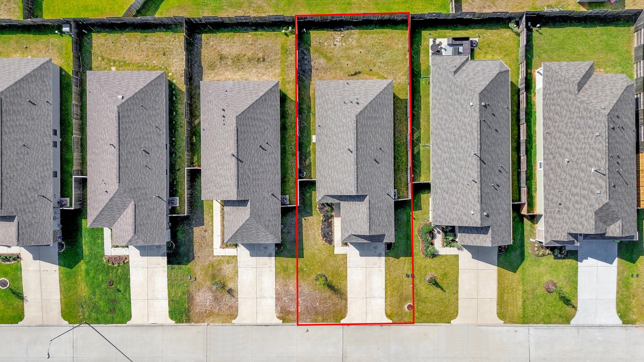 932 Gentle Moss Drive, Magnolia, TX 77354