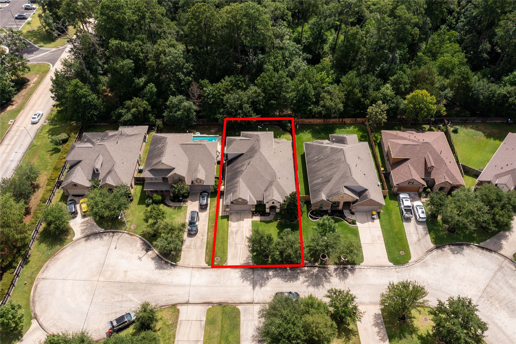 Aerial image outlining the property boundaries.