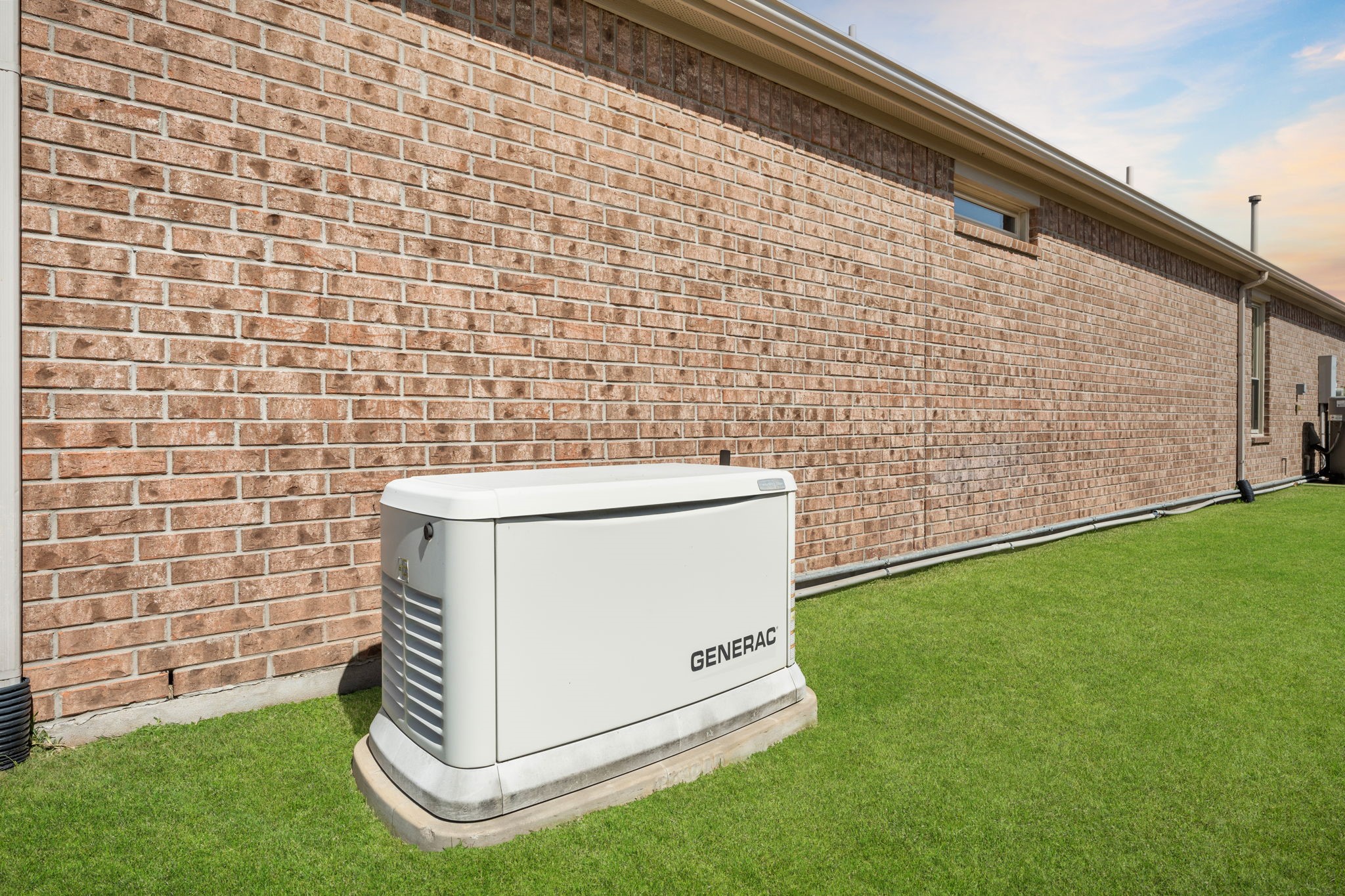 Generator with a transferable warranty. Home has reverse osmosis for drinking water at sink.
