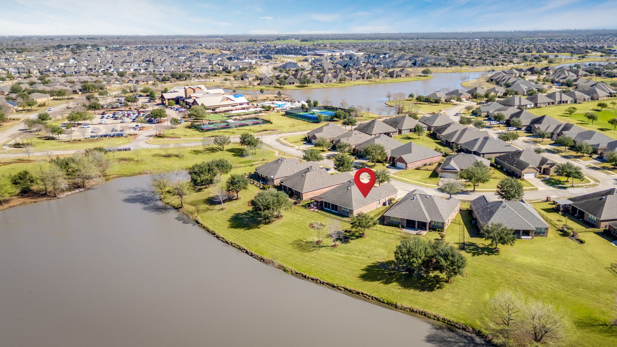 The location doesnt get any better for enjoying the vibrant 55+ active adult lifestyle!