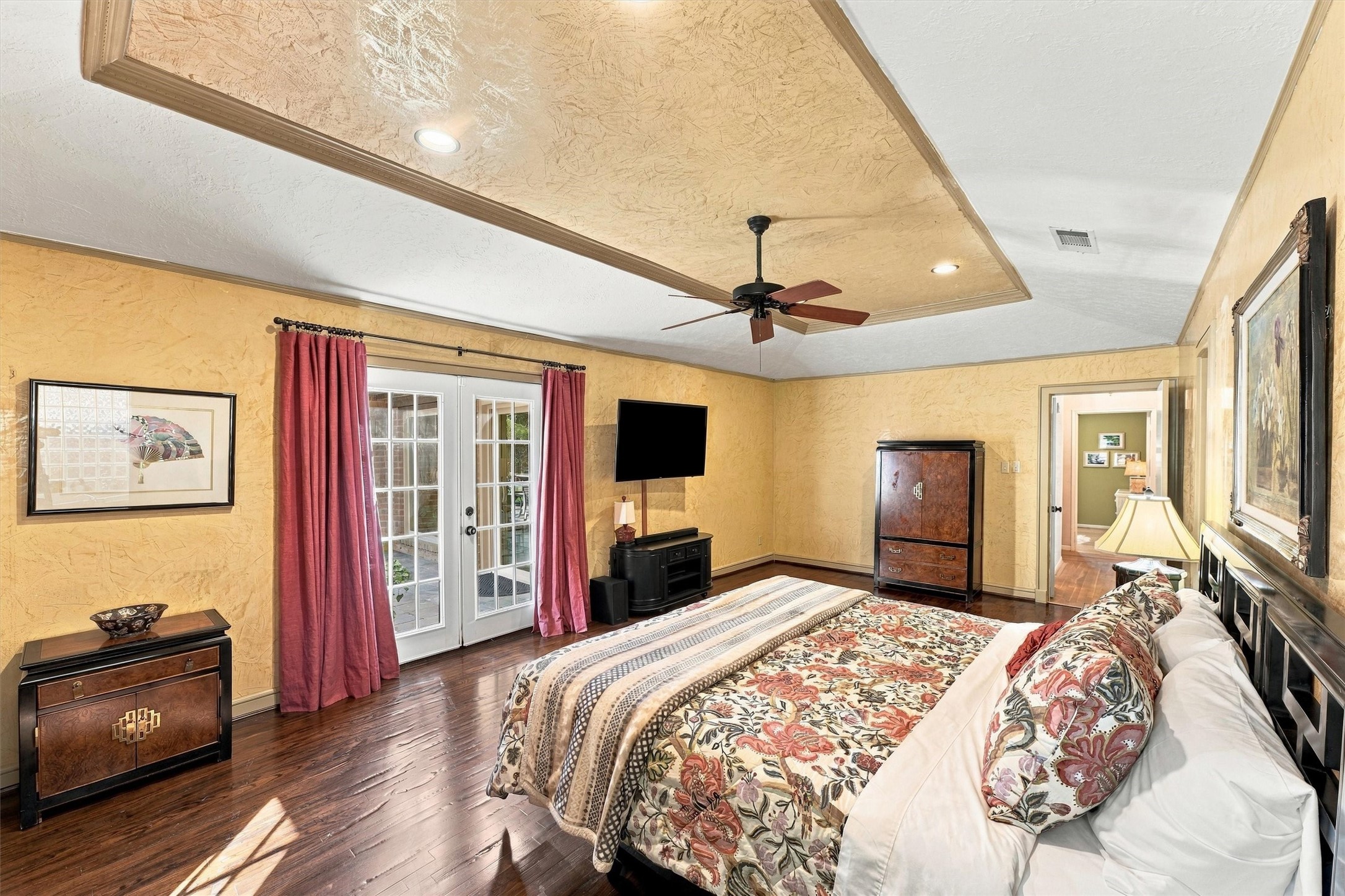 11802 Stillwater Drive, Houston, TX 77070