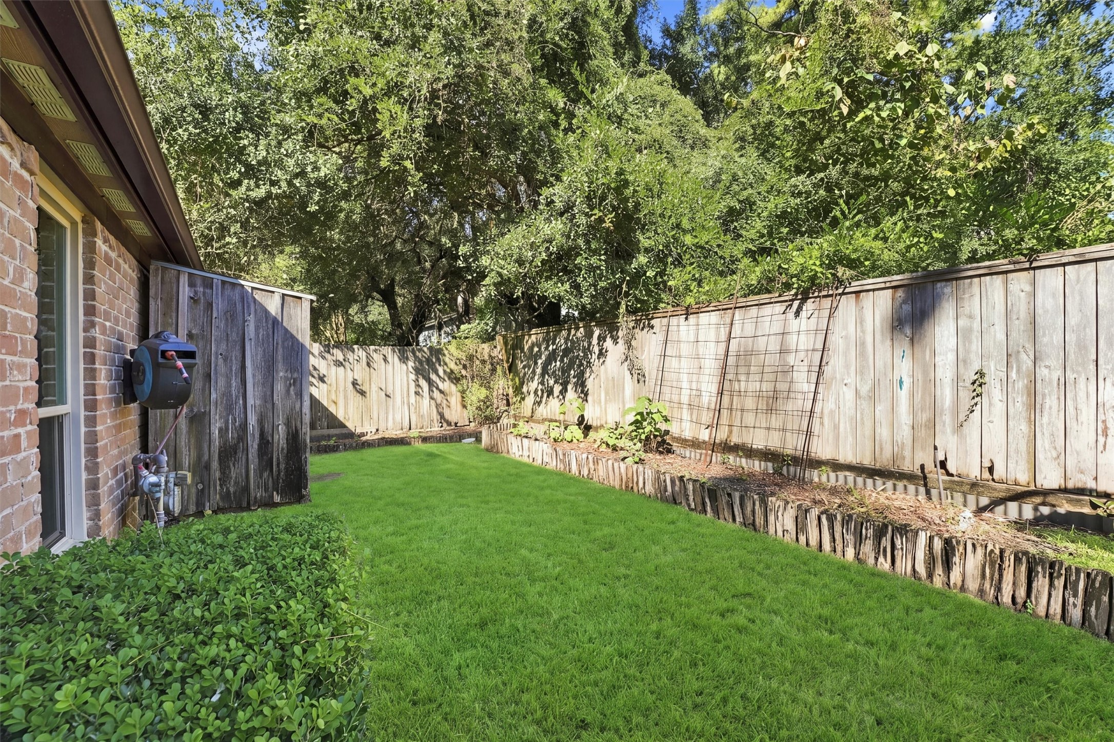 11802 Stillwater Drive, Houston, TX 77070