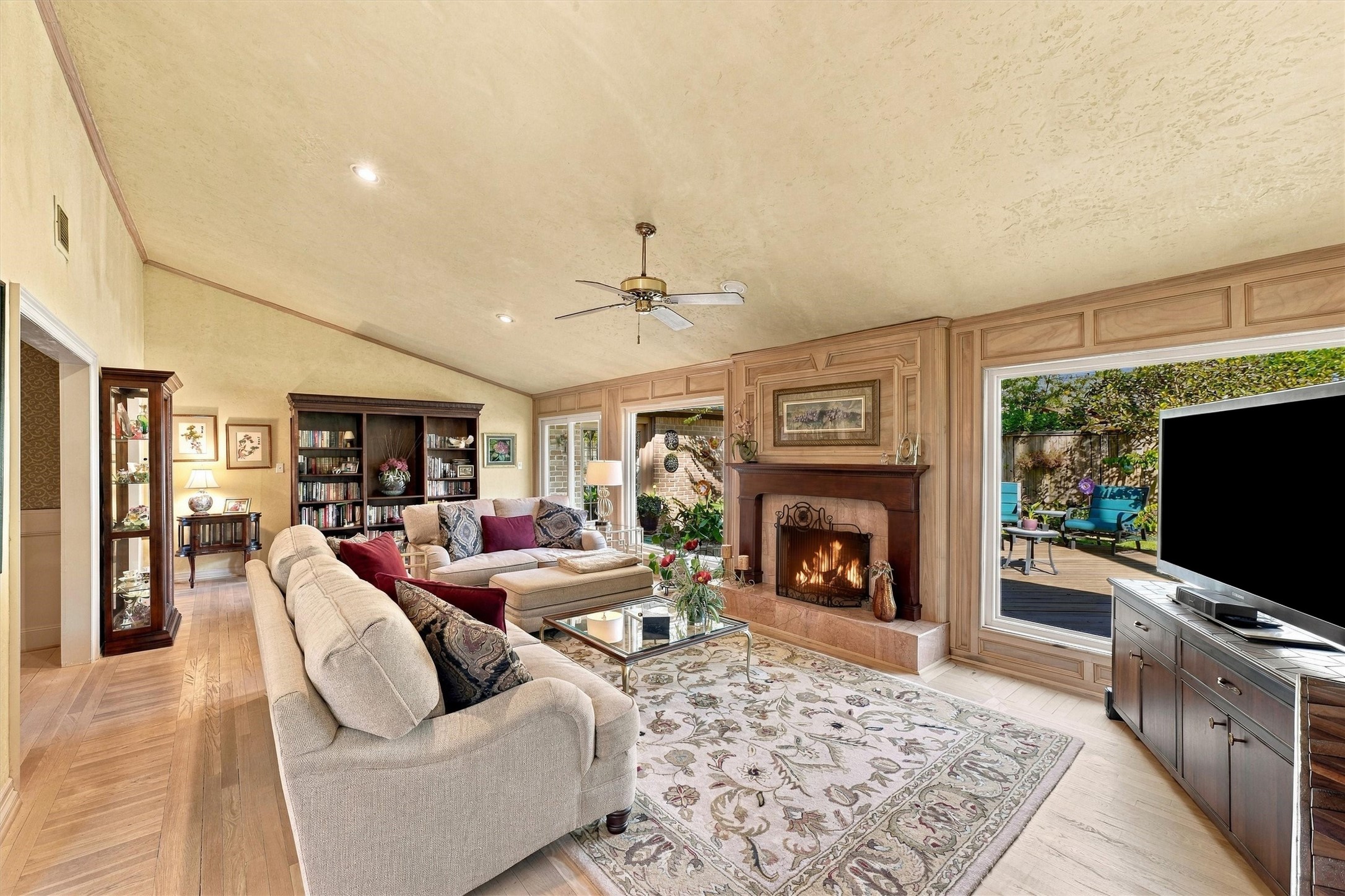 11802 Stillwater Drive, Houston, TX 77070