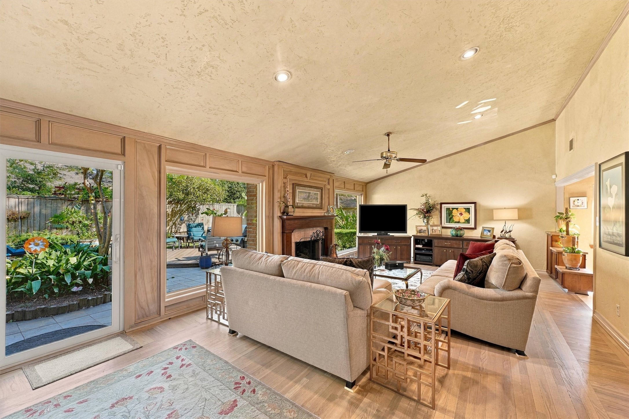 11802 Stillwater Drive, Houston, TX 77070