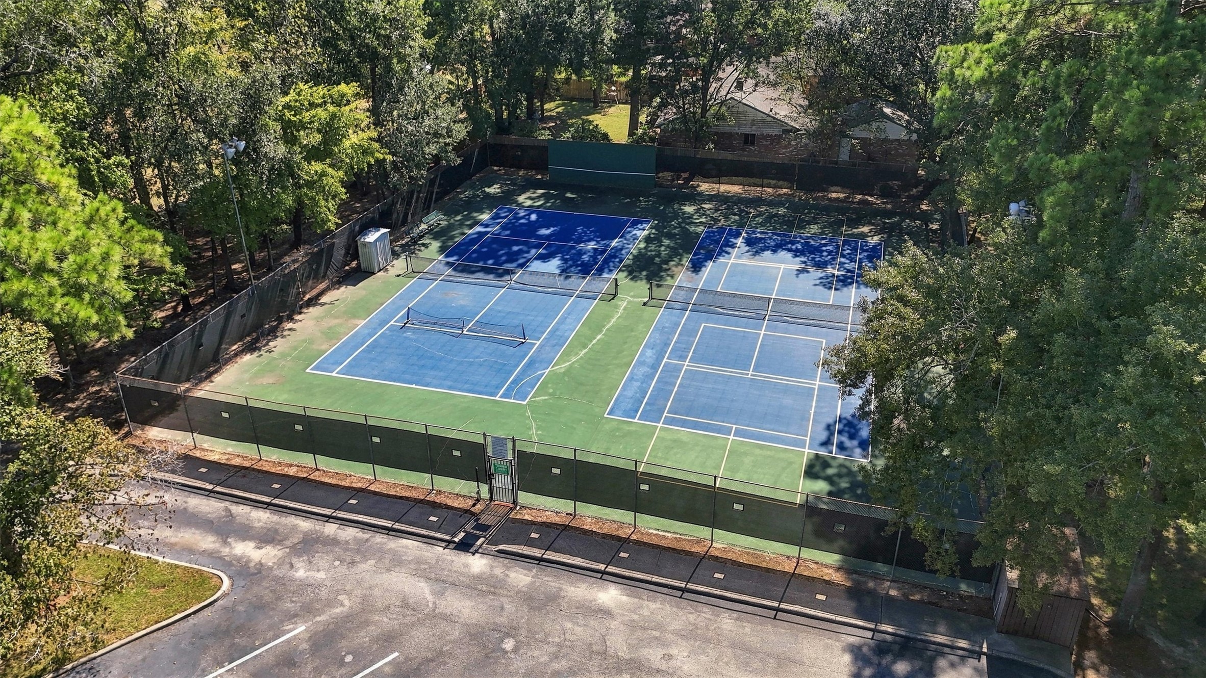 11802 Stillwater Drive, Houston, TX 77070