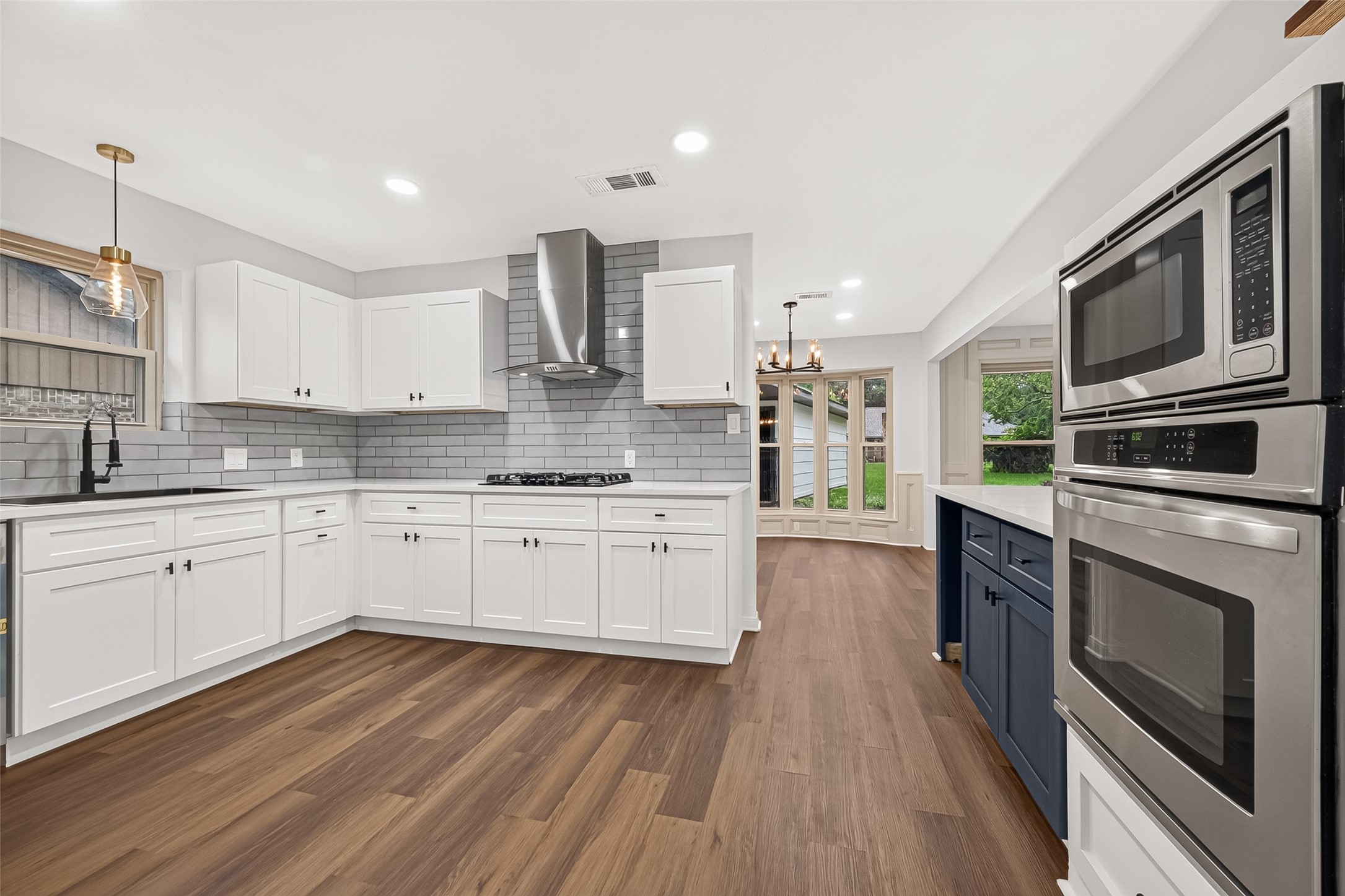 1704 Mulberry Drive, Richmond, TX 77469 1704 Mulberry Drive, Richmond, TX 77469