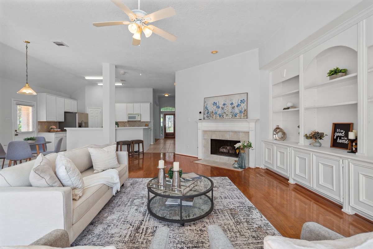 16715 Shallow Ridge Boulevard, Houston, TX 77095 16715 Shallow Ridge Boulevard, Houston, TX 77095