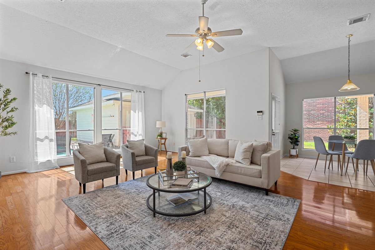 16715 Shallow Ridge Boulevard, Houston, TX 77095
