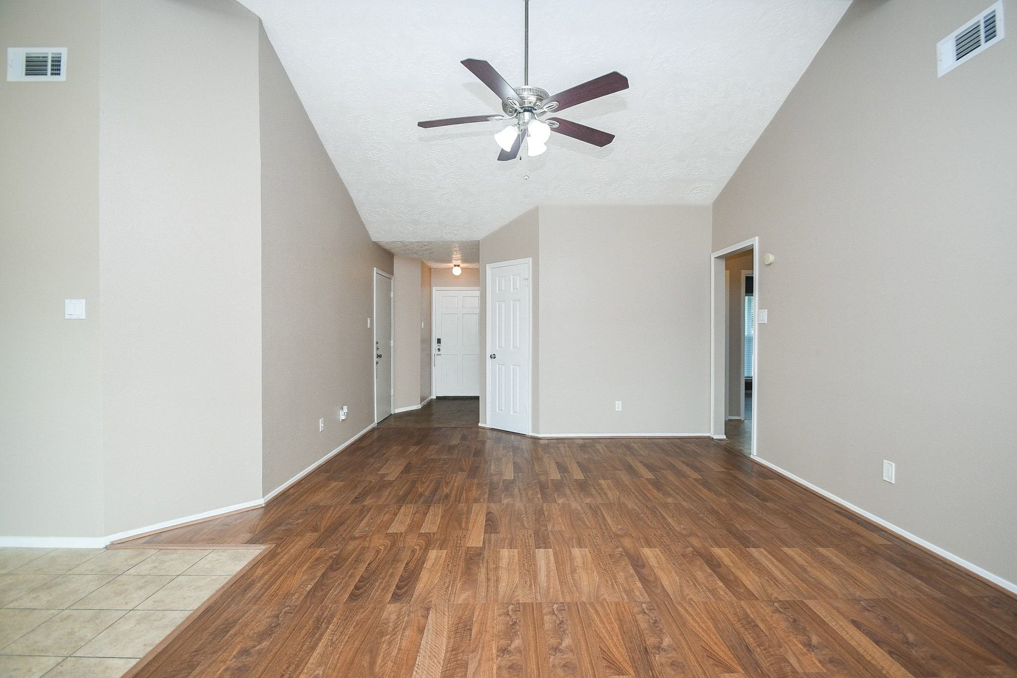 2058 Feather Ridge Drive, Missouri City, TX 77489
