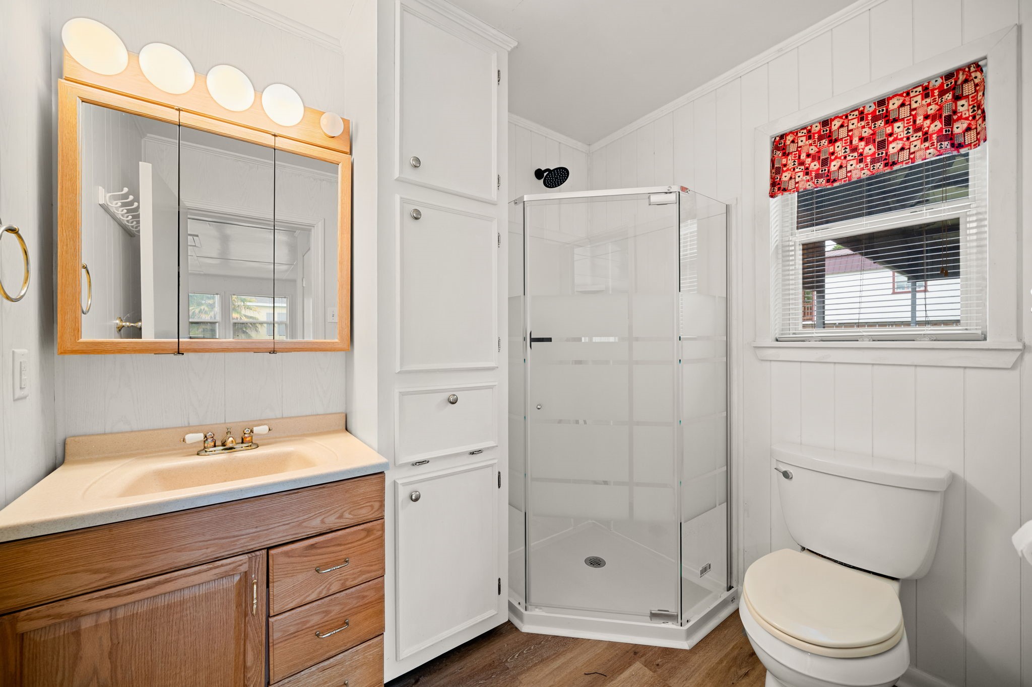 221 11th Street, San Leon, TX 77539