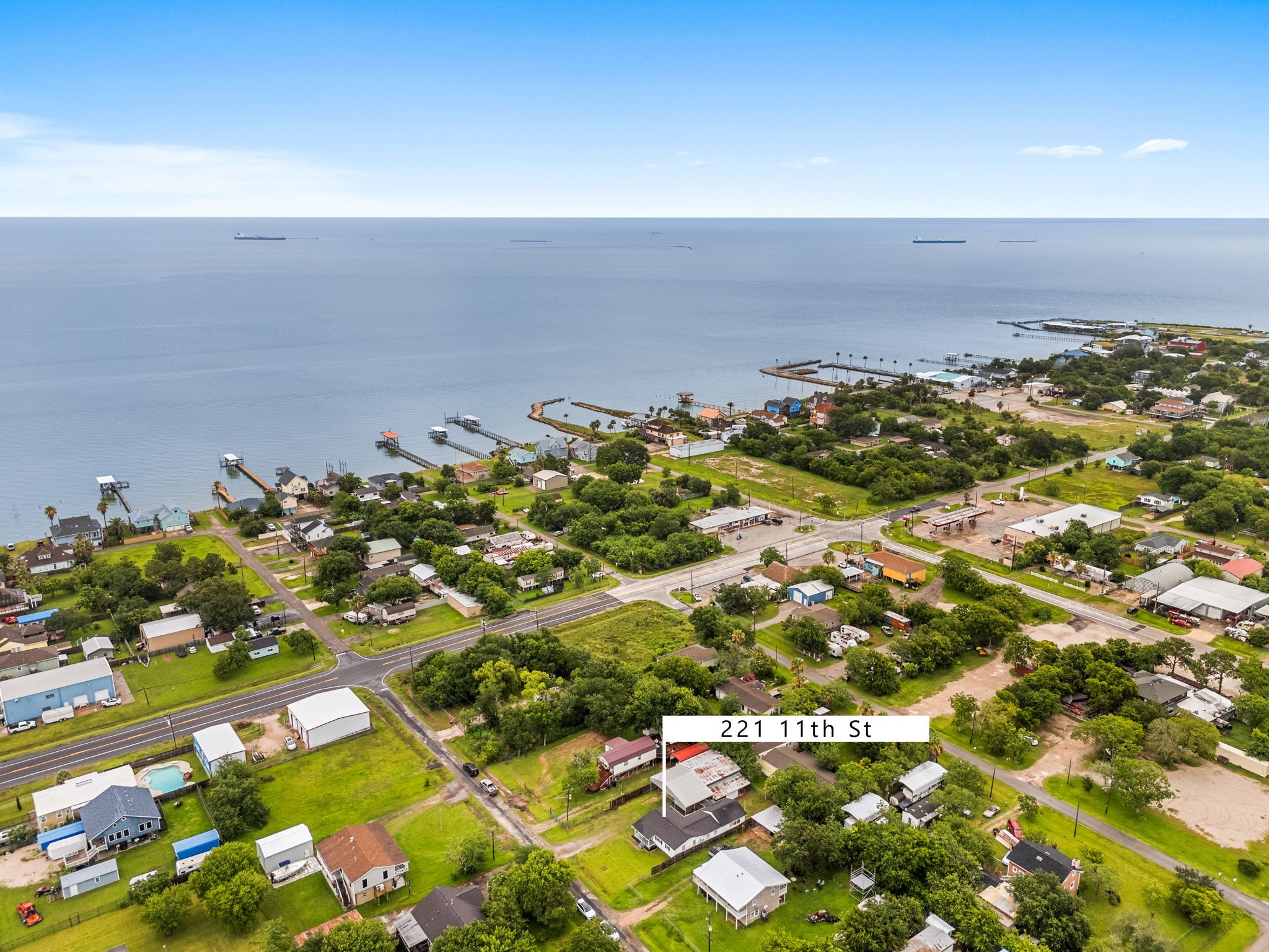 221 11th Street, San Leon, TX 77539