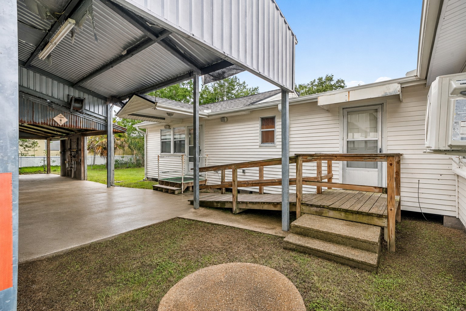 221 11th Street, San Leon, TX 77539
