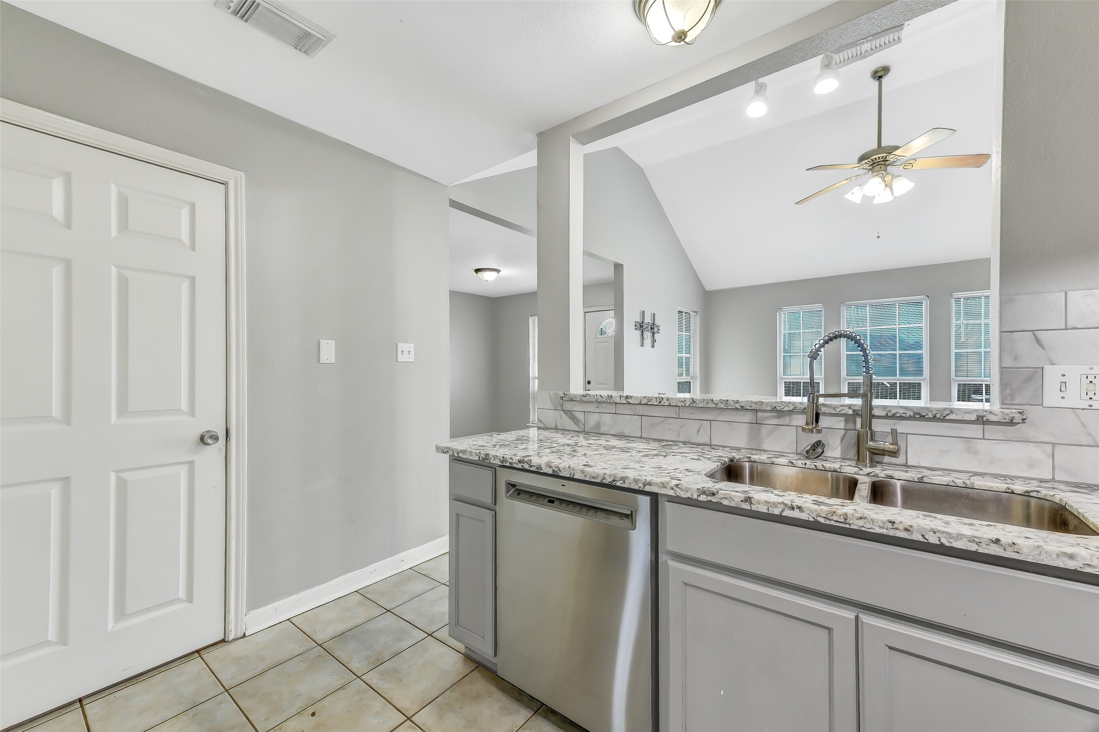 1C Prairie Knoll Drive, La Marque, TX 77510 1C Prairie Knoll Drive, La Marque, TX 77510