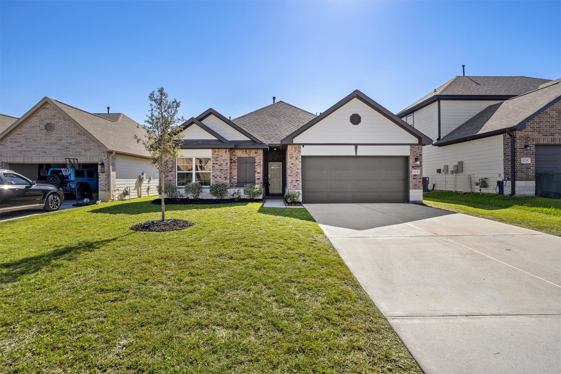 This home has great curb appeal. This home has great curb appeal.
