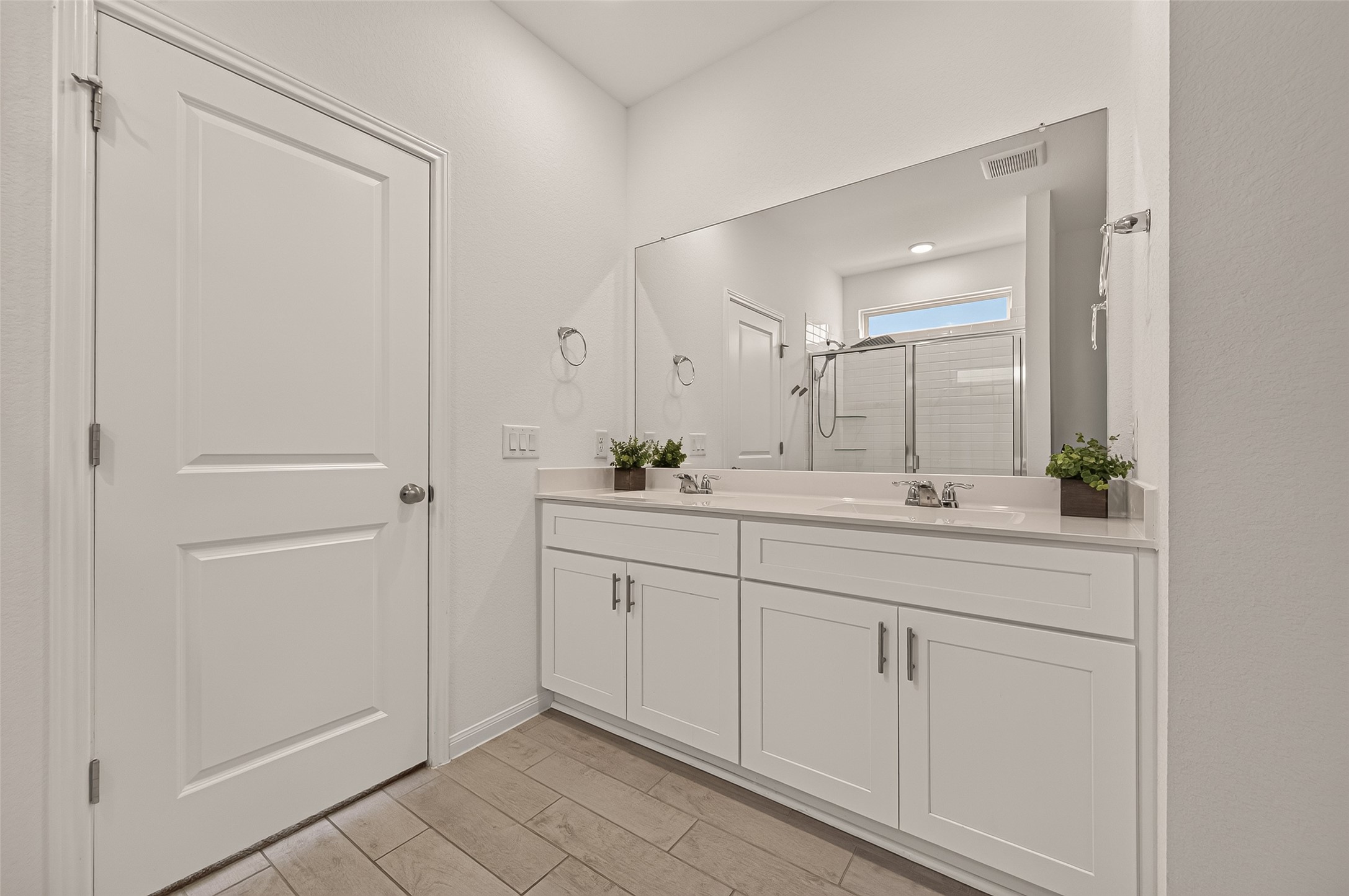 18239 Sonresa Way, Tomball, TX 77377
