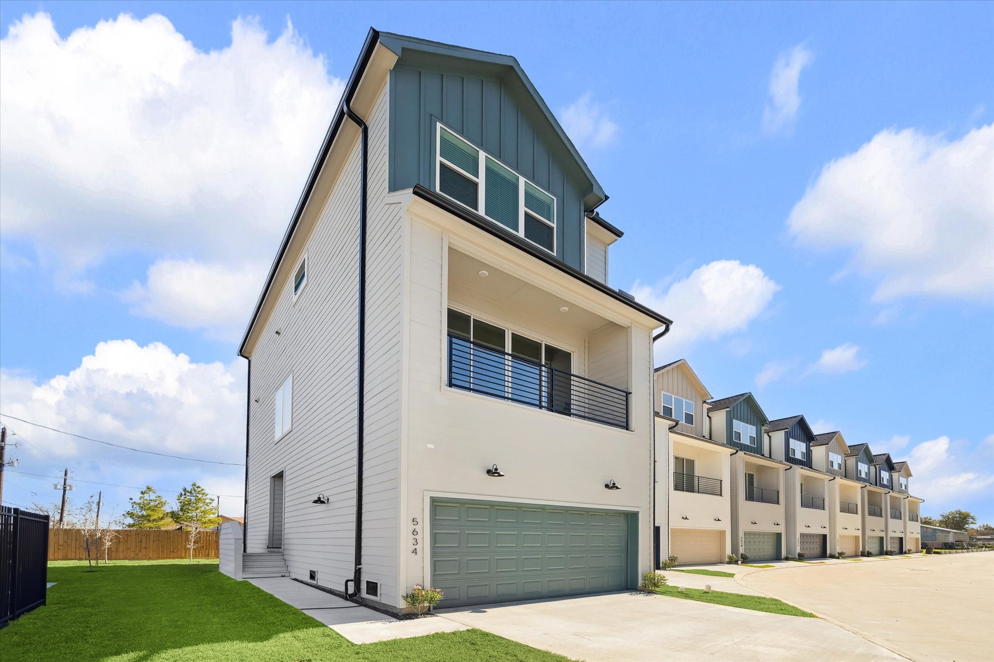 5615 Camino Encantado Drive, Houston, TX 77091 5615 Camino Encantado Drive, Houston, TX 77091