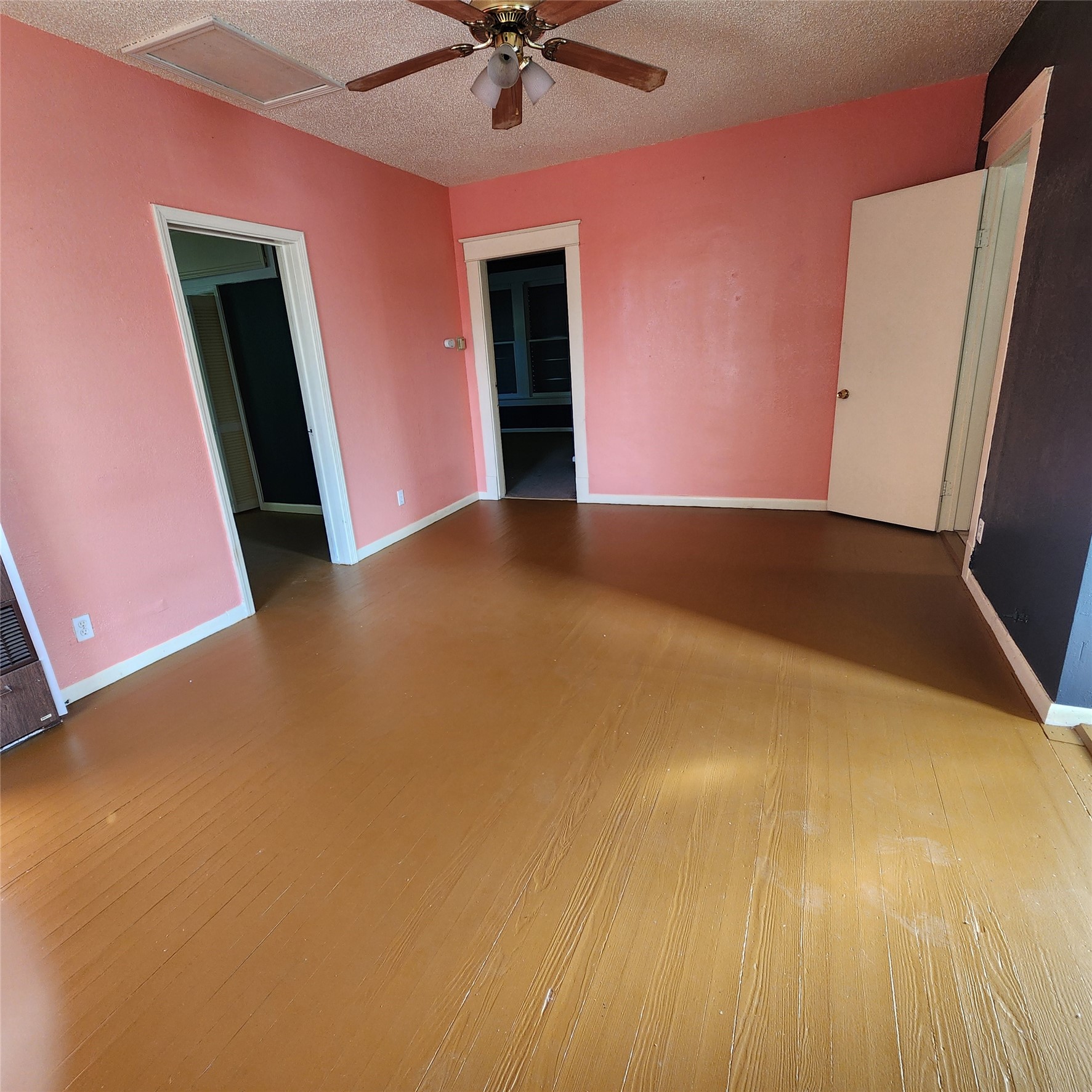 4401 Avenue Q 1/2, #2, Galveston, TX 77550 4401 Avenue Q 1/2, #2, Galveston, TX 77550