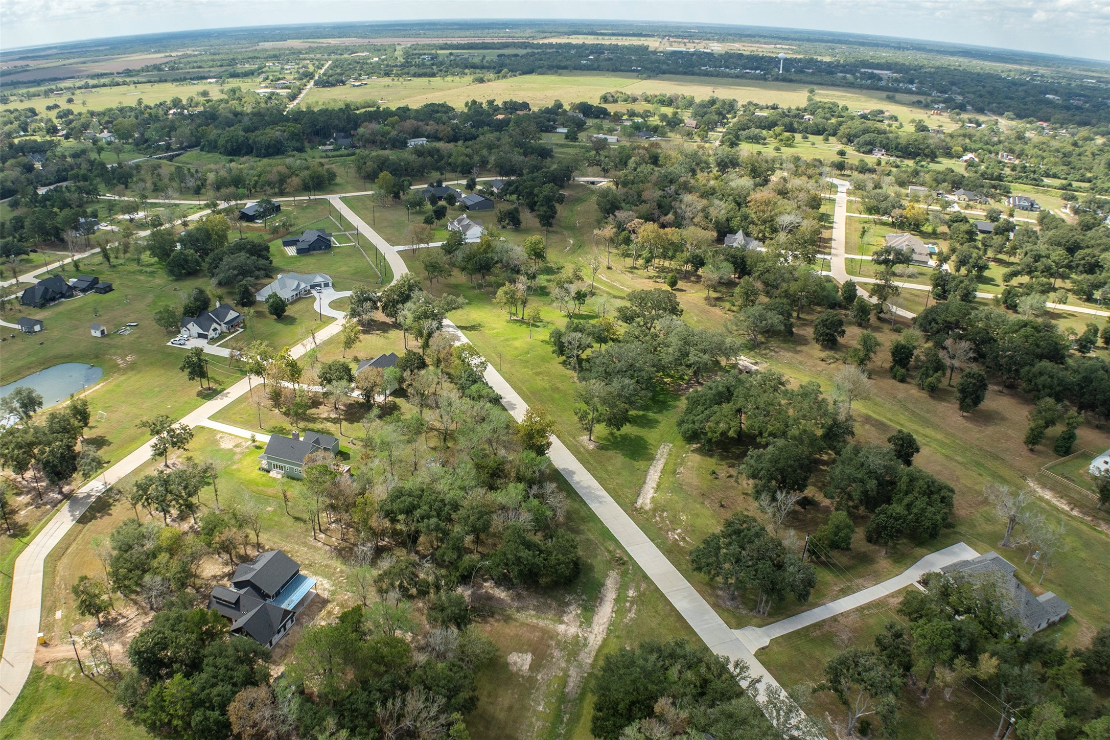 2710 Whispering Pine Drive, Alvin, TX 77511 2710 Whispering Pine Drive, Alvin, TX 77511
