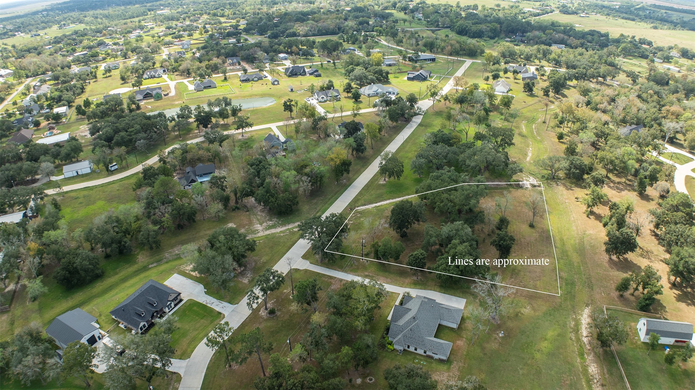 A view of the Shadow Pond community. The lines on the lot are approximate. Please refer to survey. A view of the Shadow Pond community. The lines on the lot are approximate. Please refer to survey.