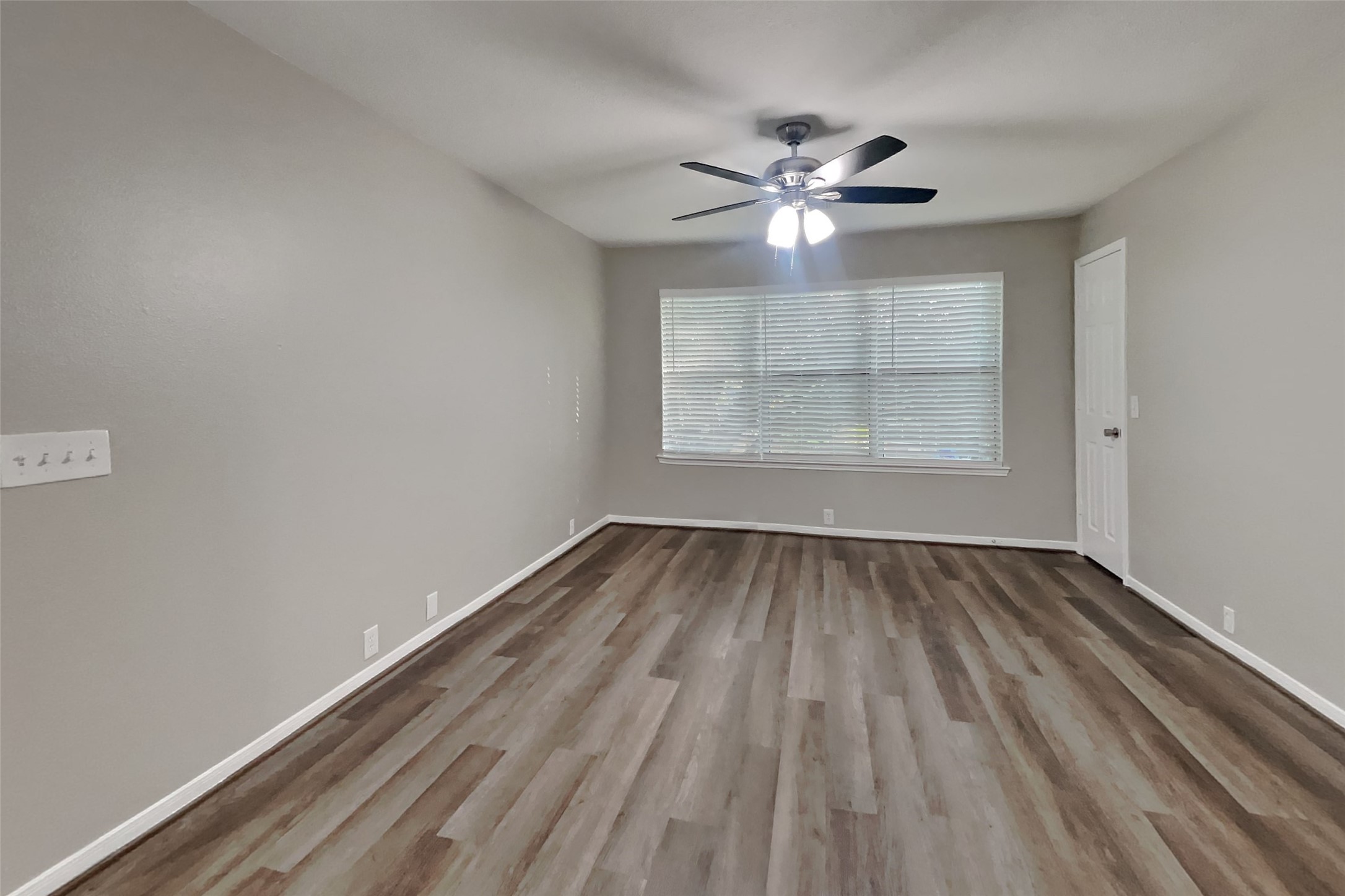 17534 S Summit Canyon Drive, Houston, TX 77095