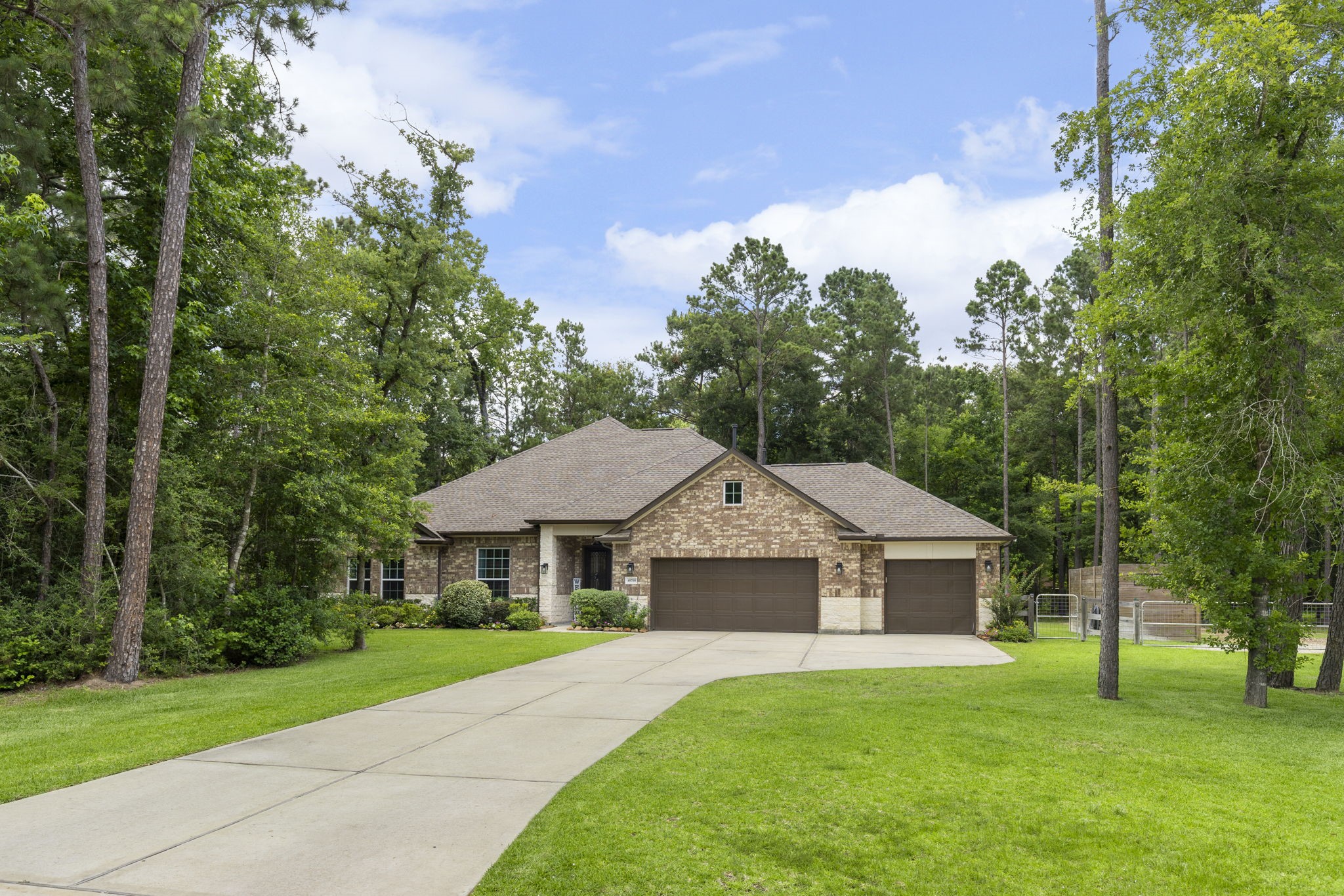 40708 Lost San Saba Lane, Montgomery, TX 77316