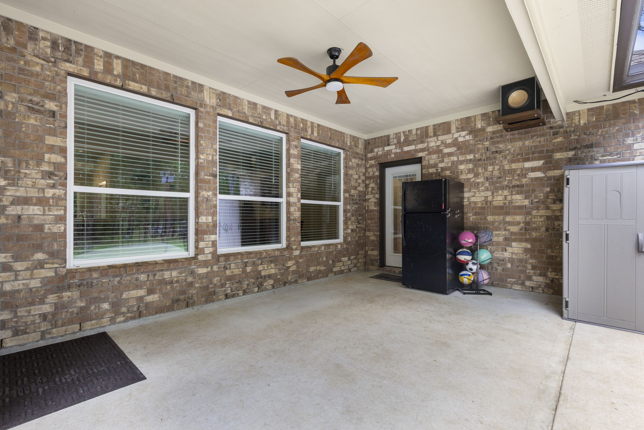 40708 Lost San Saba Lane, Montgomery, TX 77316