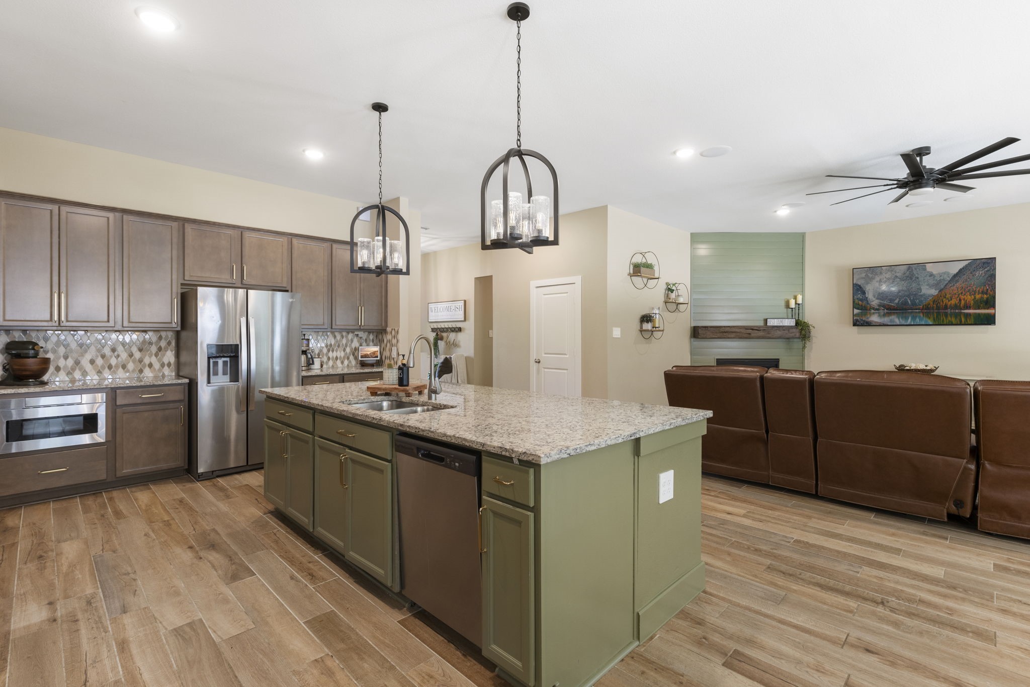 40708 Lost San Saba Lane, Montgomery, TX 77316