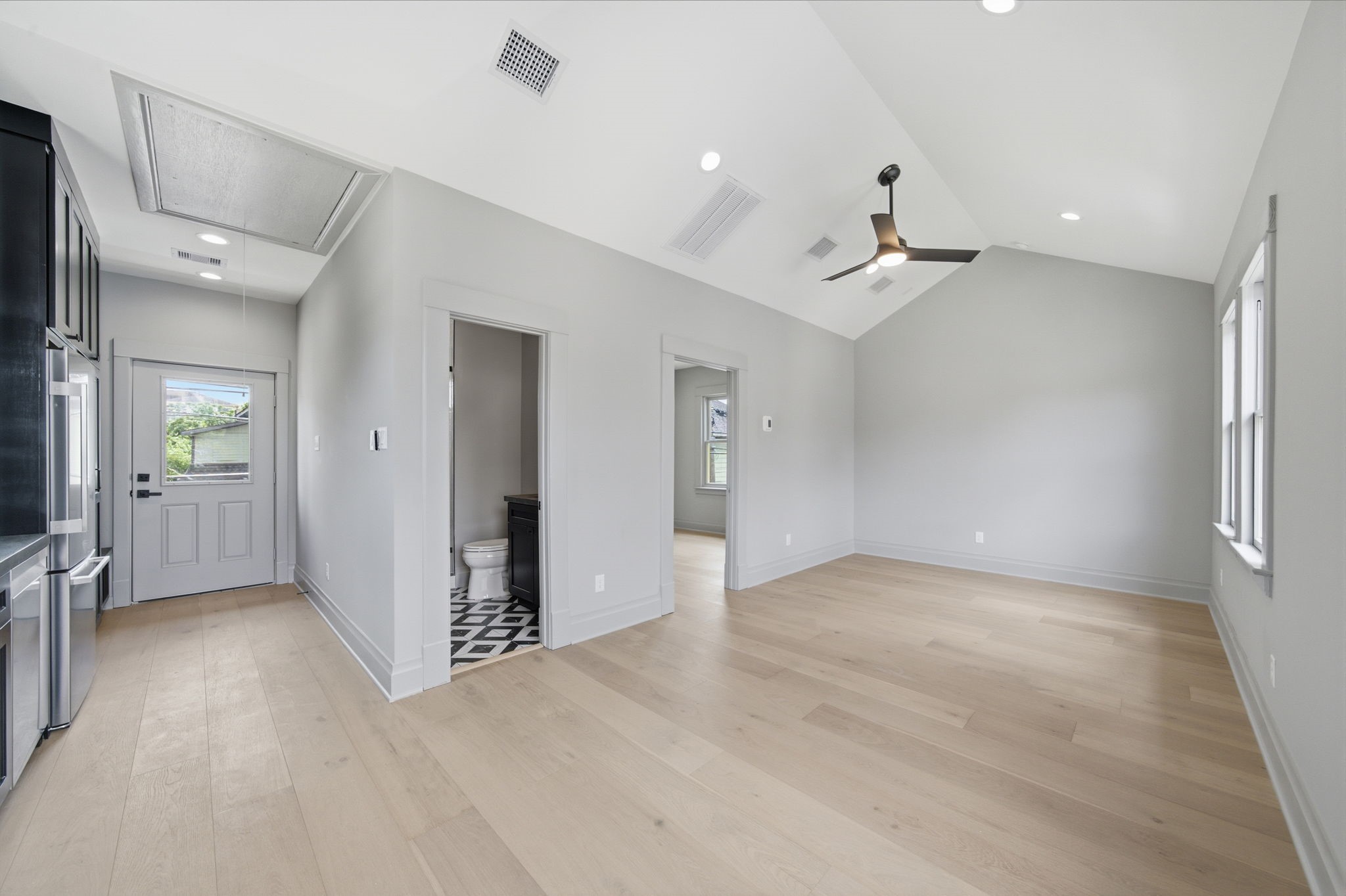 404 Avondale Street, Houston, TX 77006