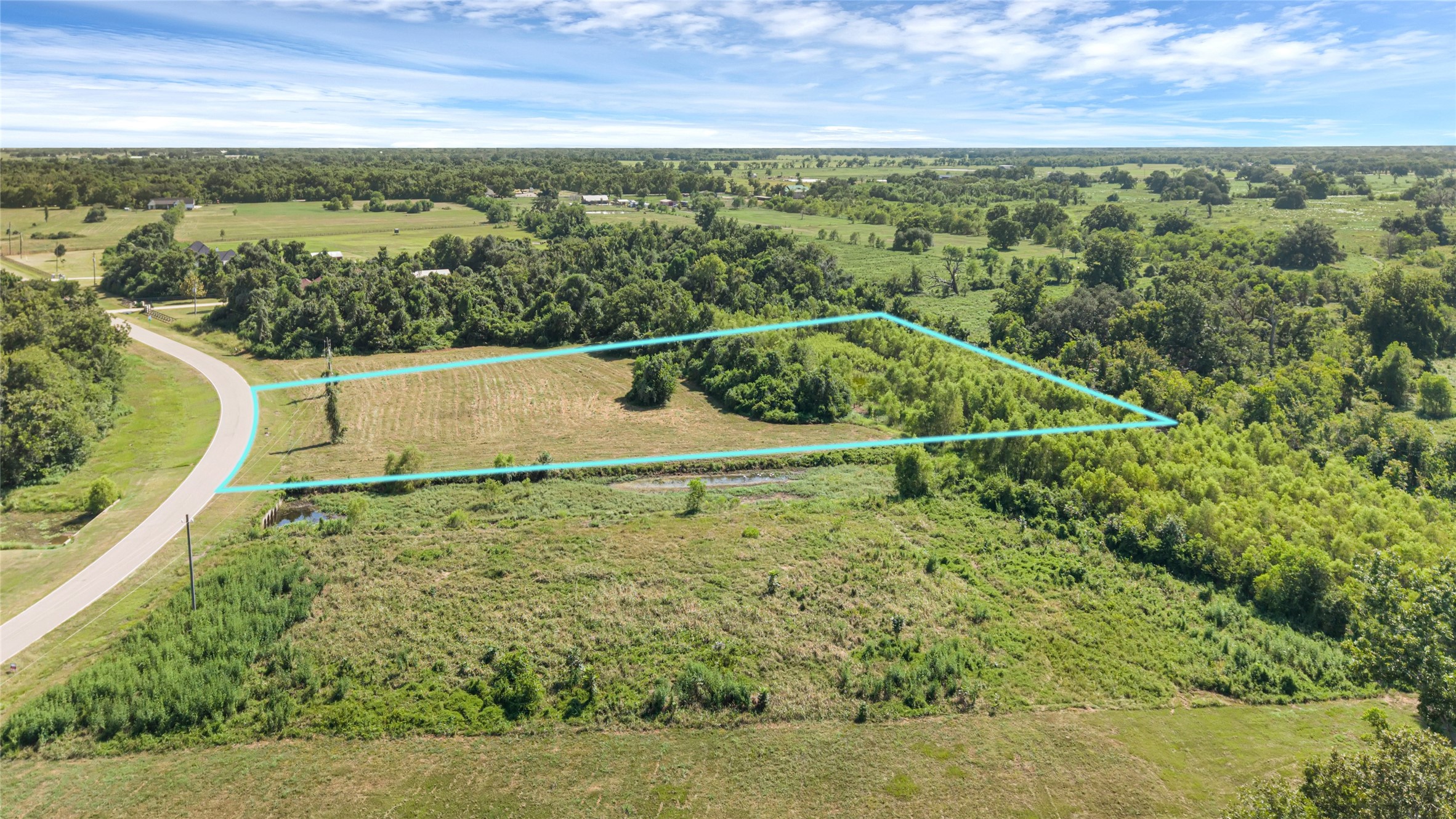 22810 Pittman Drive, Angleton, TX 77515 22810 Pittman Drive, Angleton, TX 77515