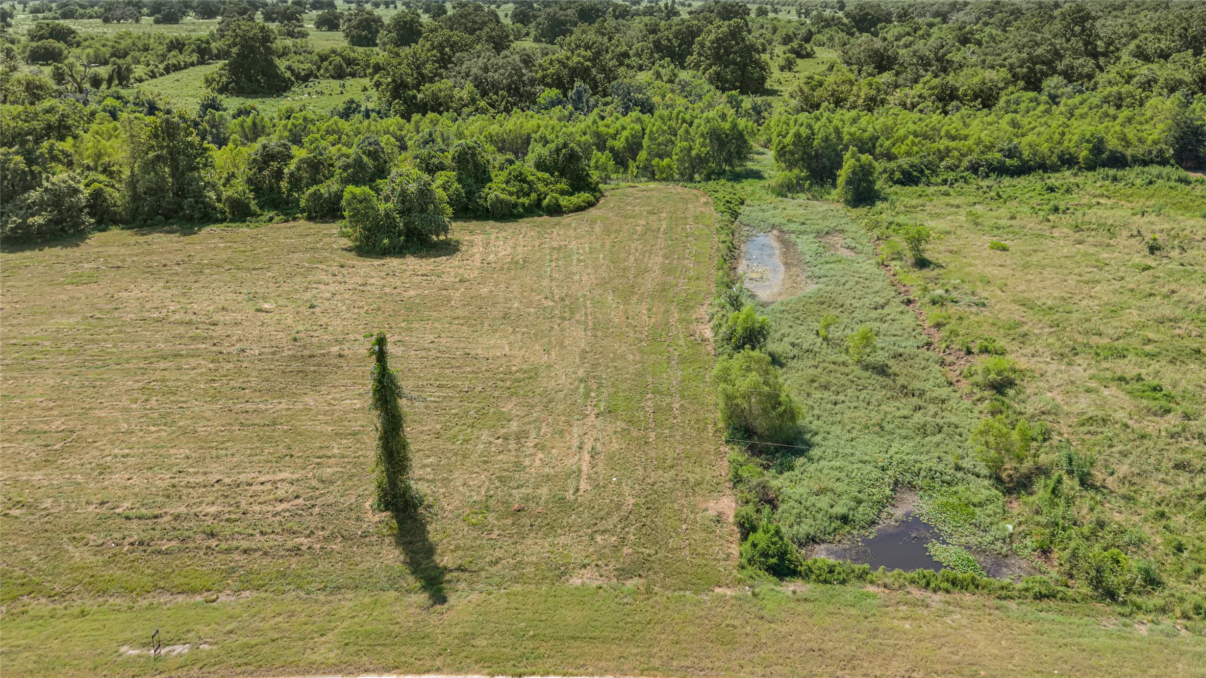 22810 Pittman Drive, Angleton, TX 77515