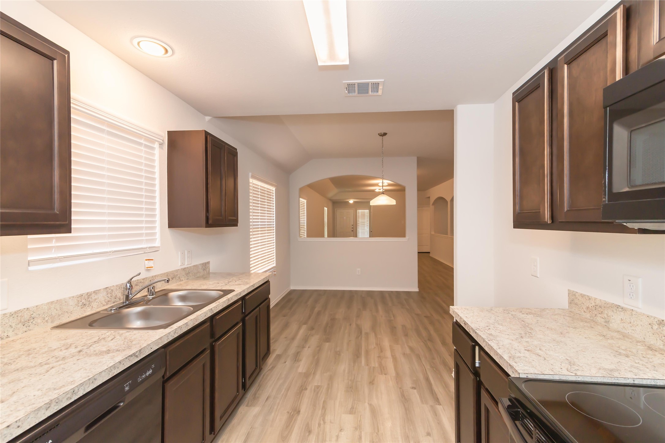 Photos may be representative of the floor plan and not the exact home. Finishes, layout, and features of the actual property for lease may vary. Photos may be representative of the floor plan and not the exact home. Finishes, layout, and features of the actual property for lease may vary.