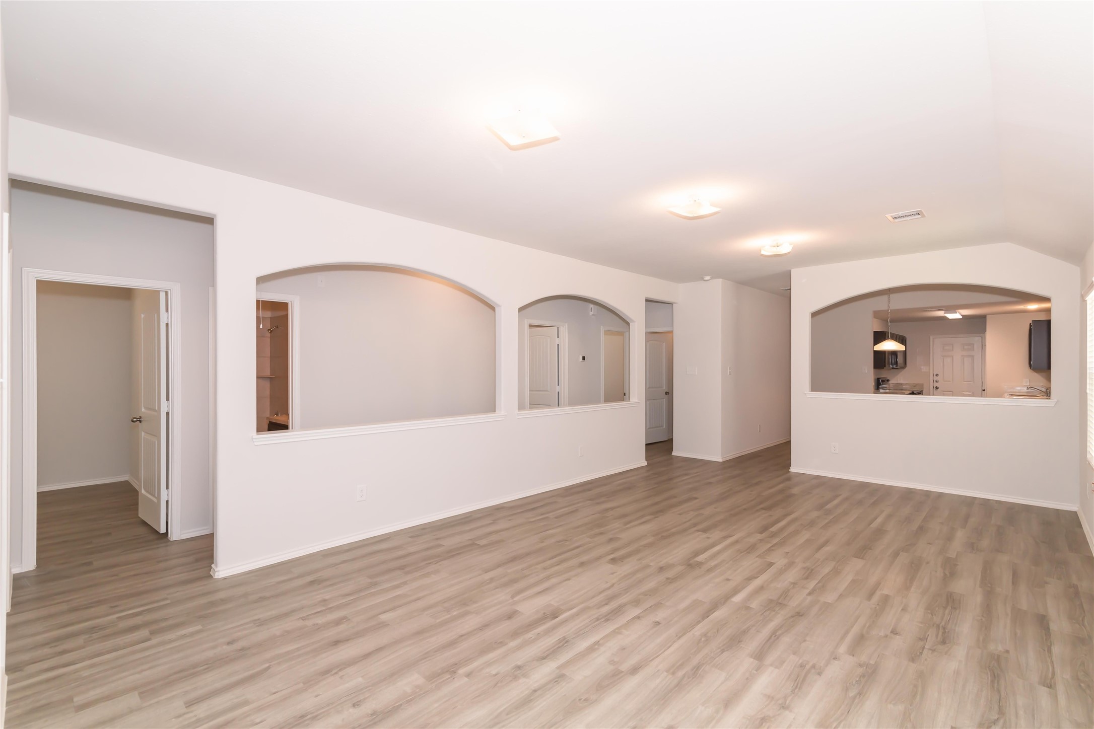 Photos may be representative of the floor plan and not the exact home. Finishes, layout, and features of the actual property for lease may vary.