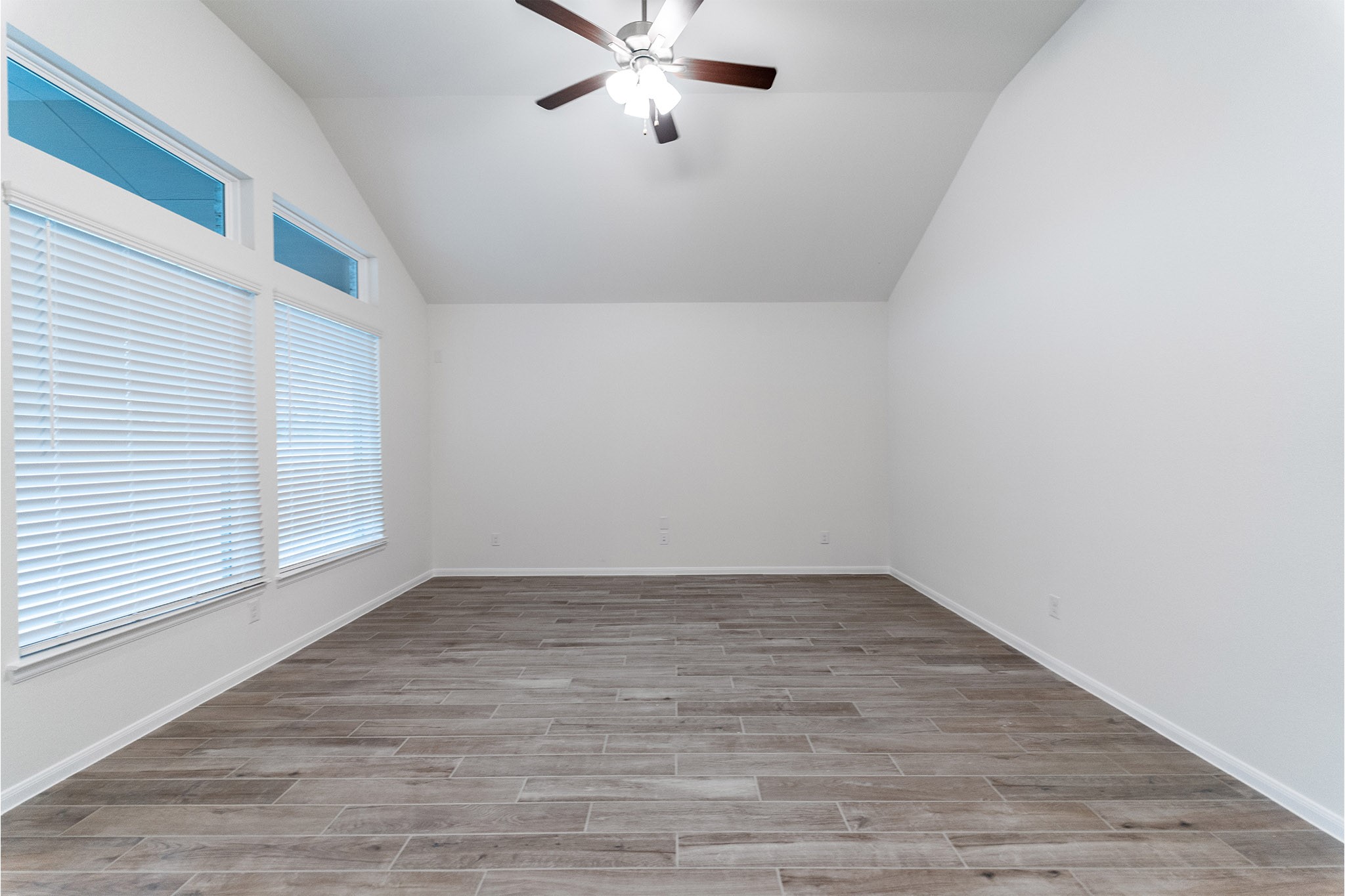 402 Merlot Drive, Alvin, TX 77511 402 Merlot Drive, Alvin, TX 77511