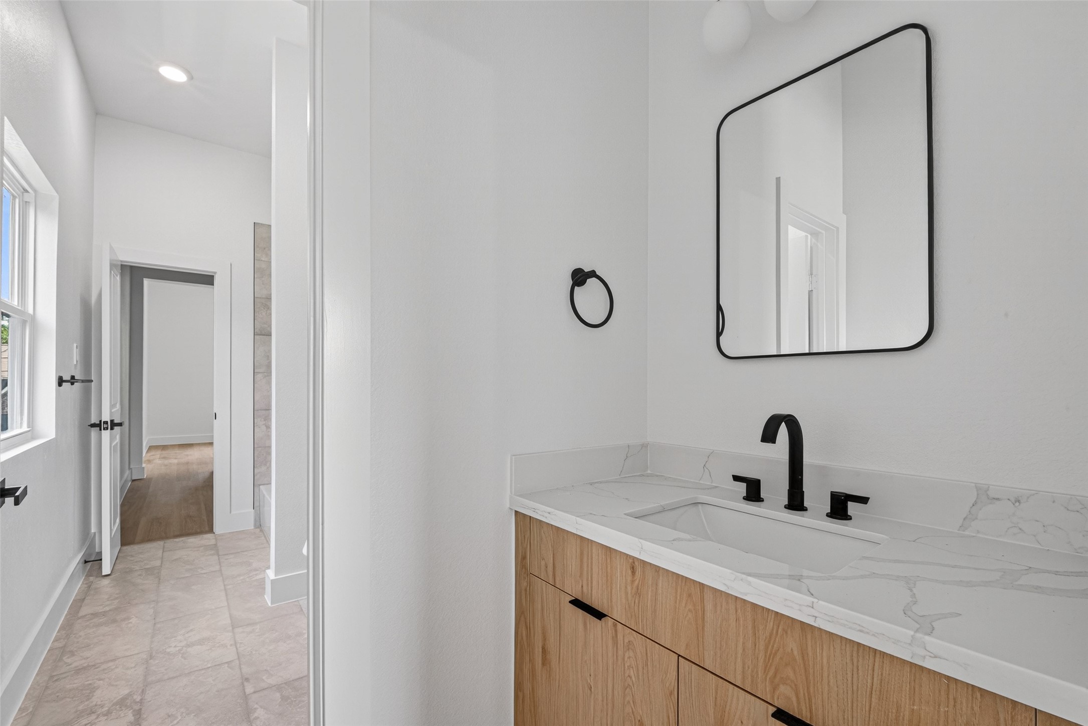 7836 Nashville St Unit B Street, Houston, TX 77028