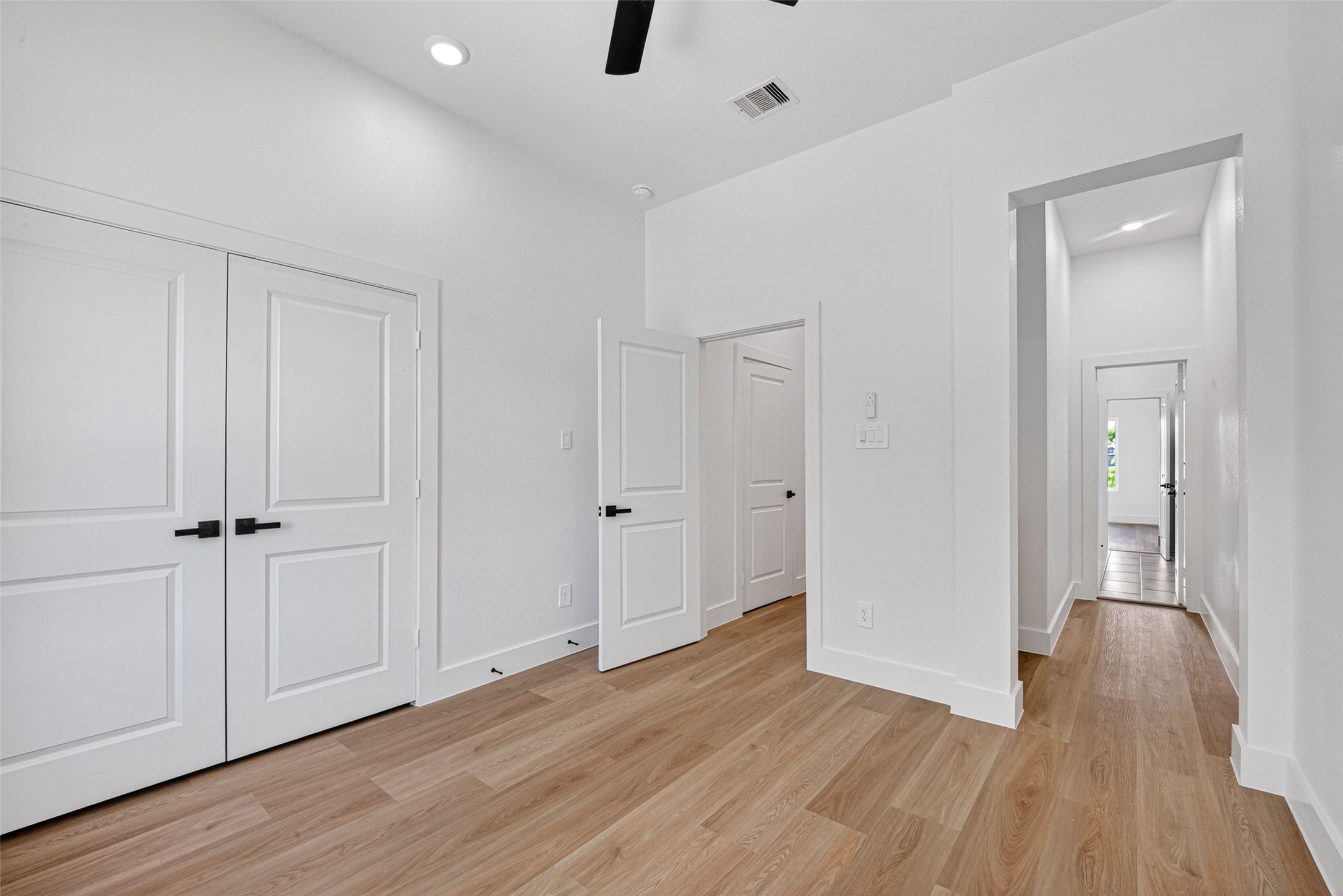 7836 Nashville St Unit B Street, Houston, TX 77028