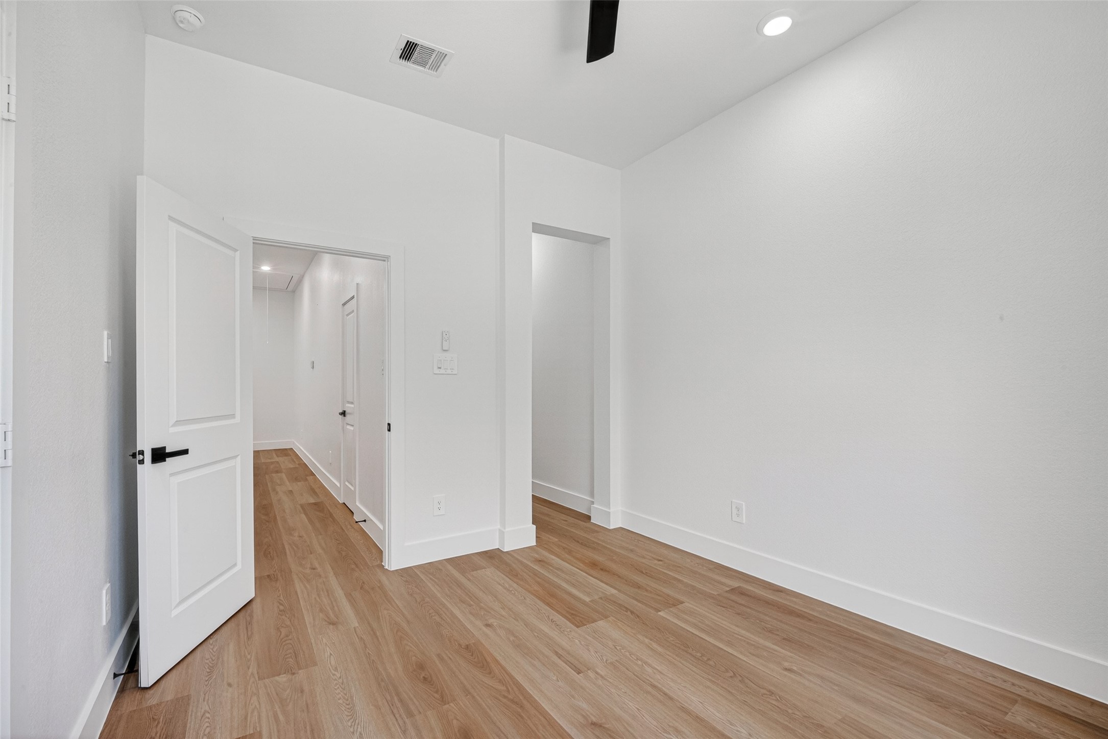 7836 Nashville St Unit B Street, Houston, TX 77028