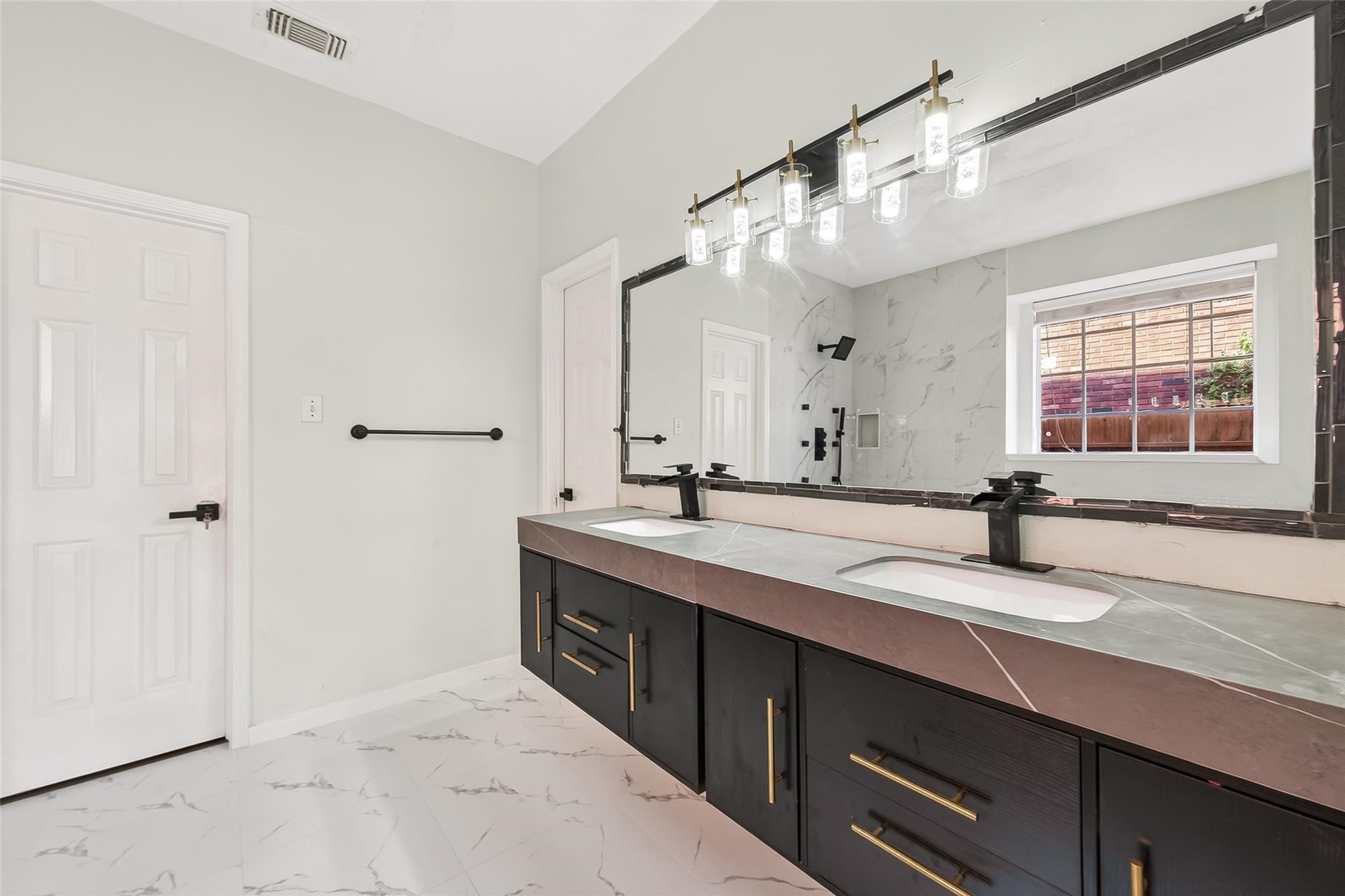 16410 Fondren Grove Drive, Missouri City, TX 77489