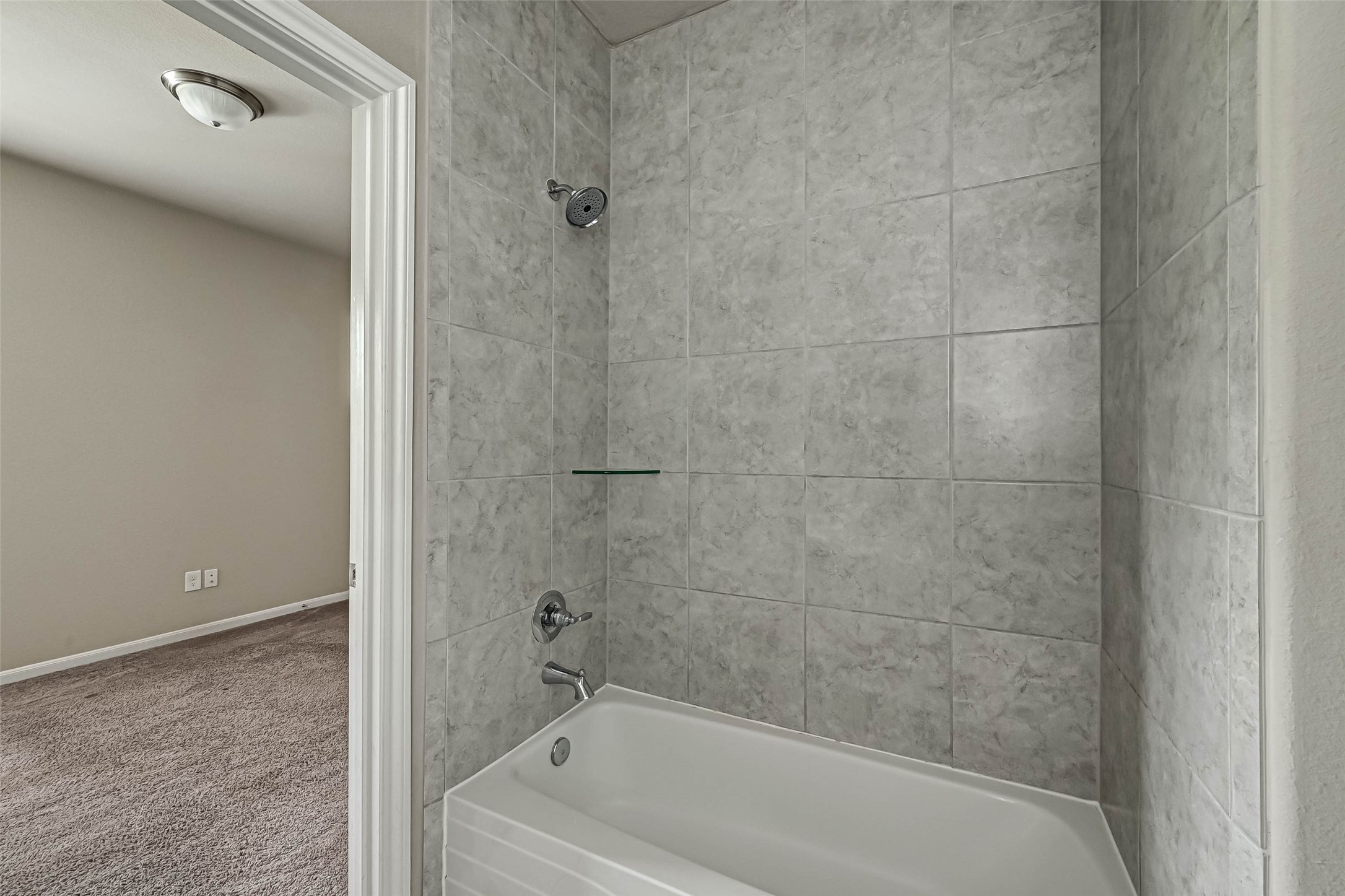 315 Biltmore Loop, Montgomery, TX 77316