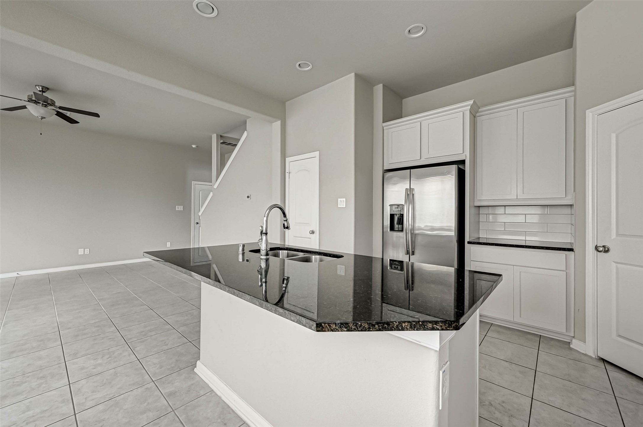 315 Biltmore Loop, Montgomery, TX 77316